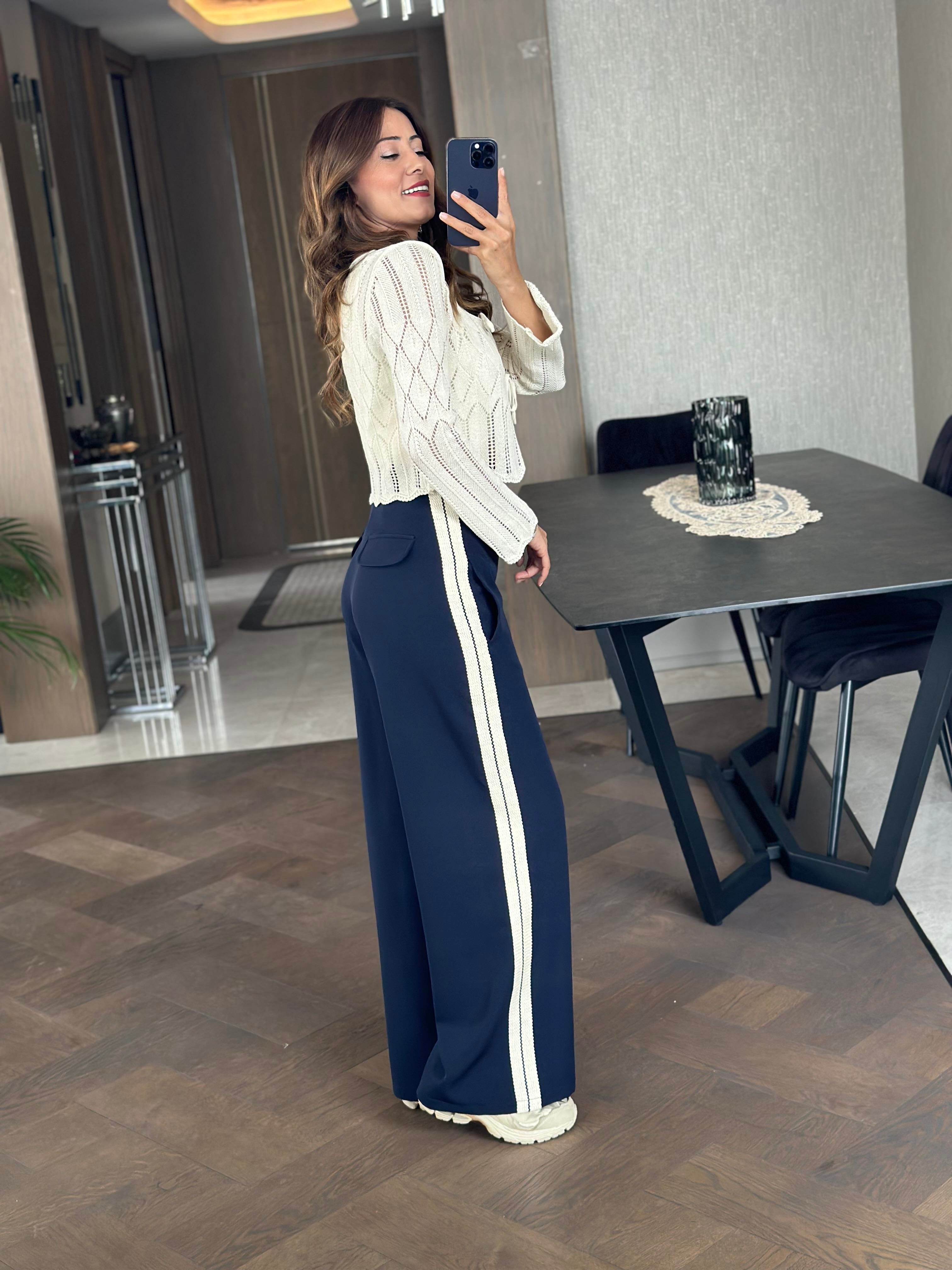 Ekru Çift Bağcıklı Crop Kadın Hırka