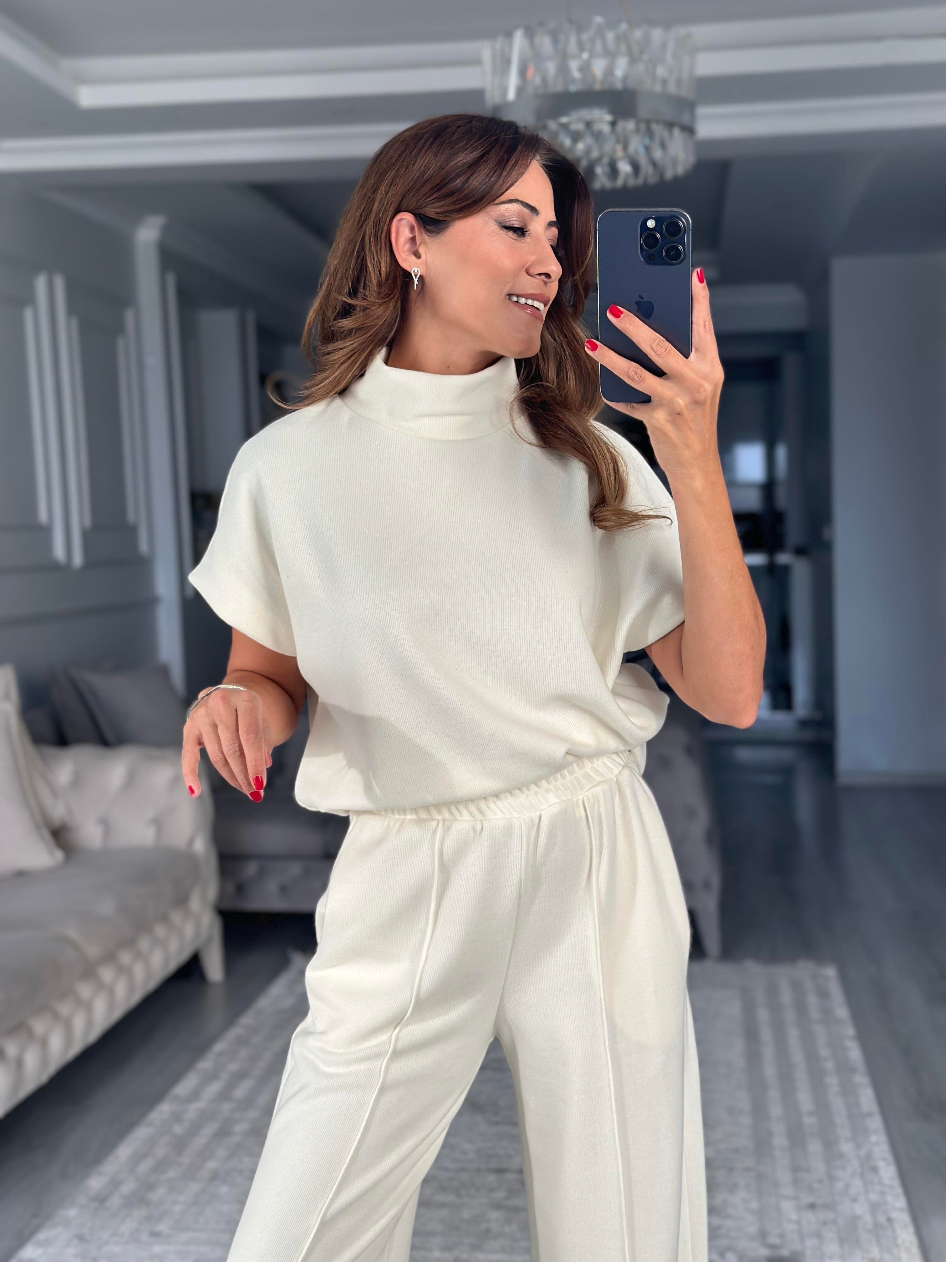 Ekru Dik Yaka Kolsuz Bluz Pantolon Kadın İkili Takım