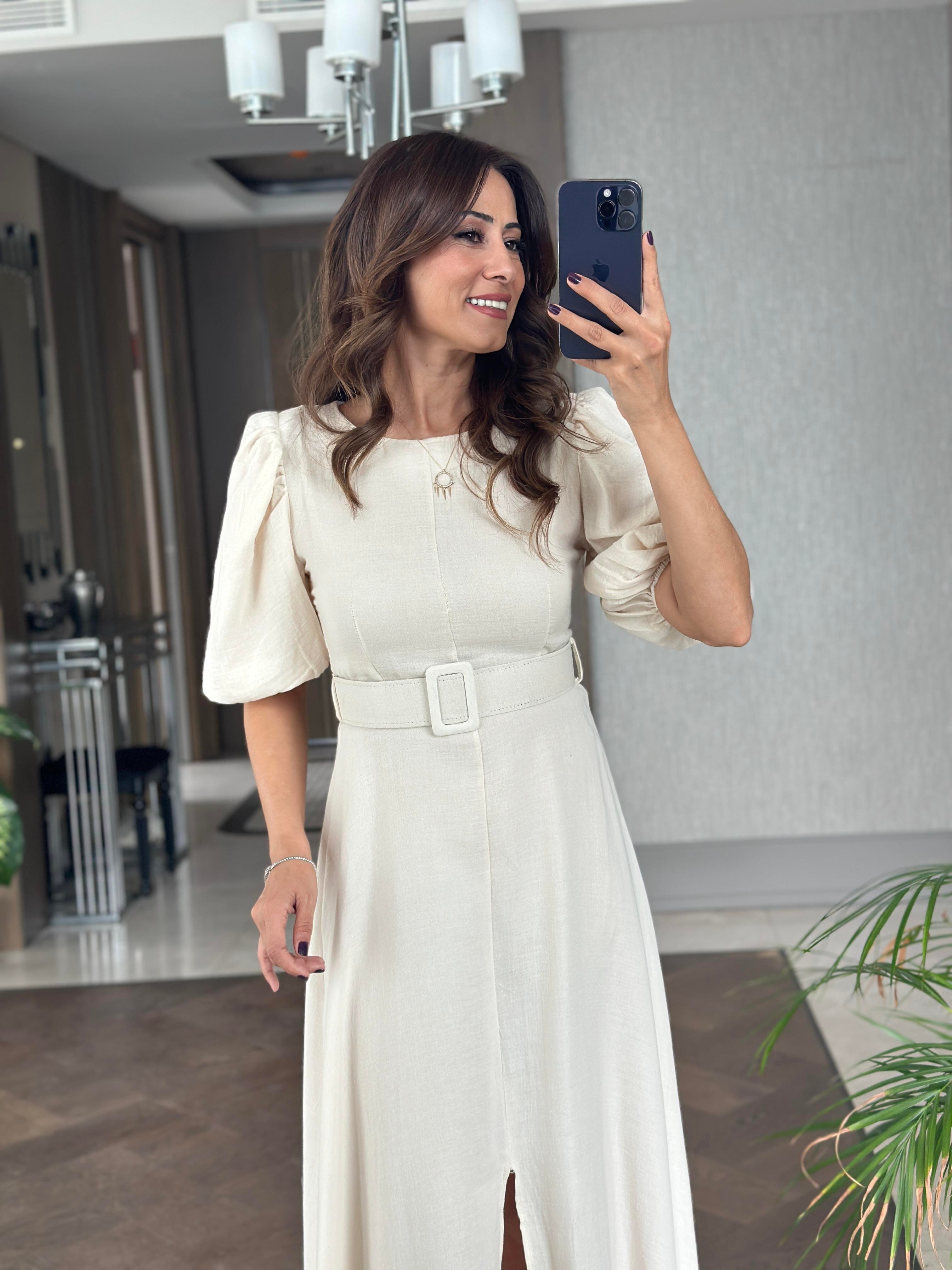 Ekru Prenses Kol Vatkalı Kemerli Müslin Kumaş Kadın Midi Boy Elbise