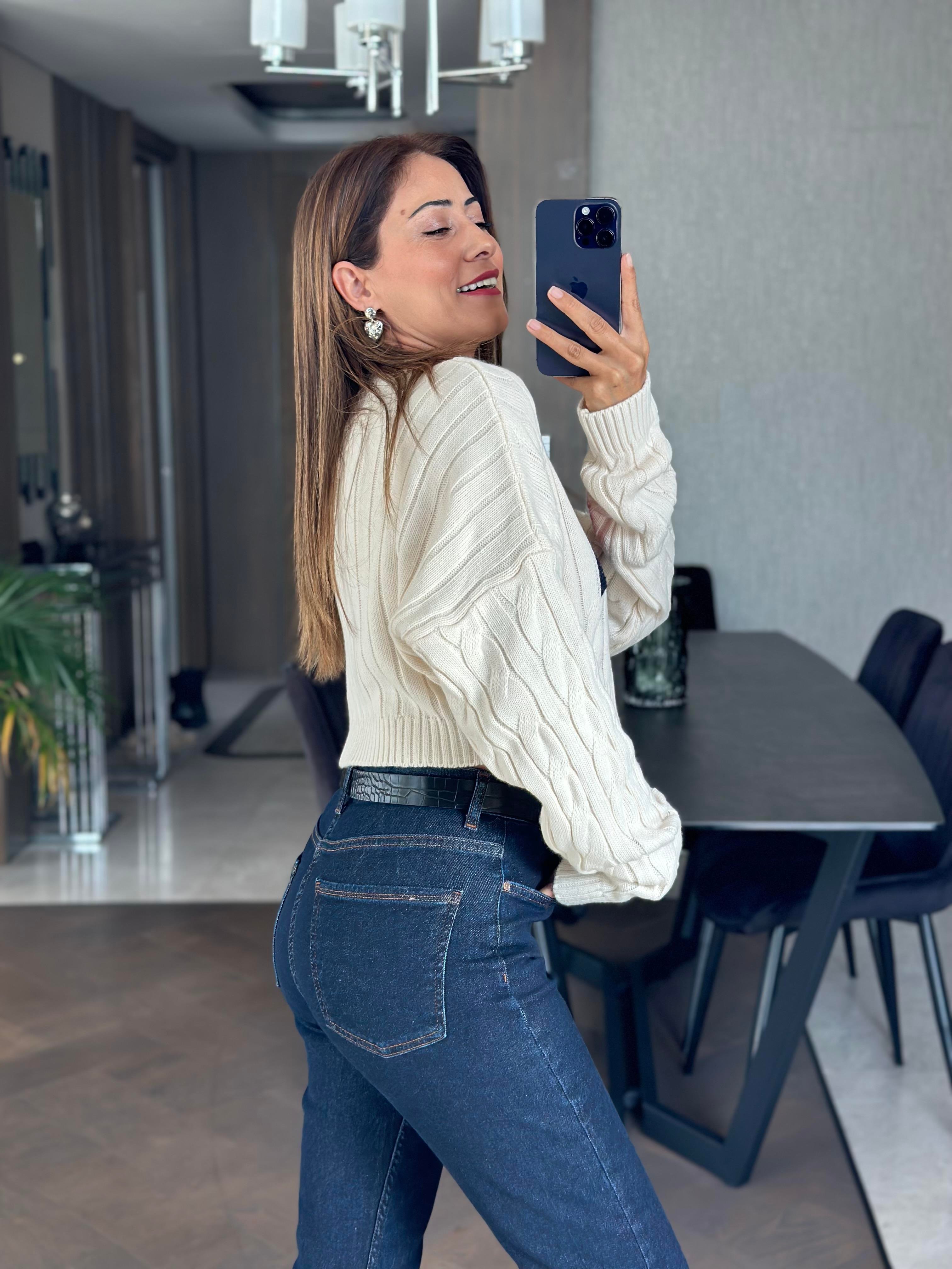 Ekru Saç Örgülü Marka Model Triko Kadın Crop Kazak
