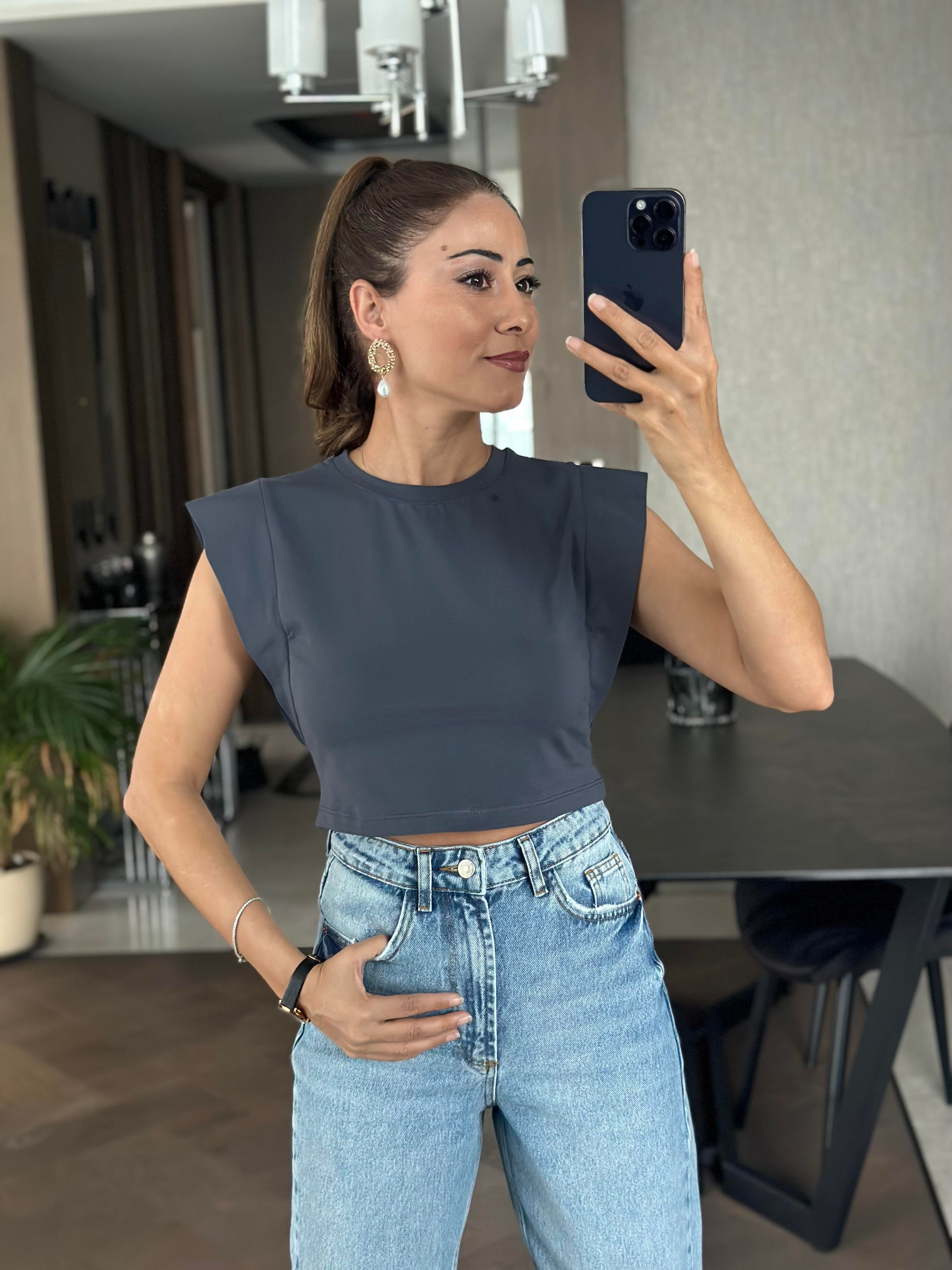 Füme Vatka Görünümlü Sıfır Kol Kadın Crop Body