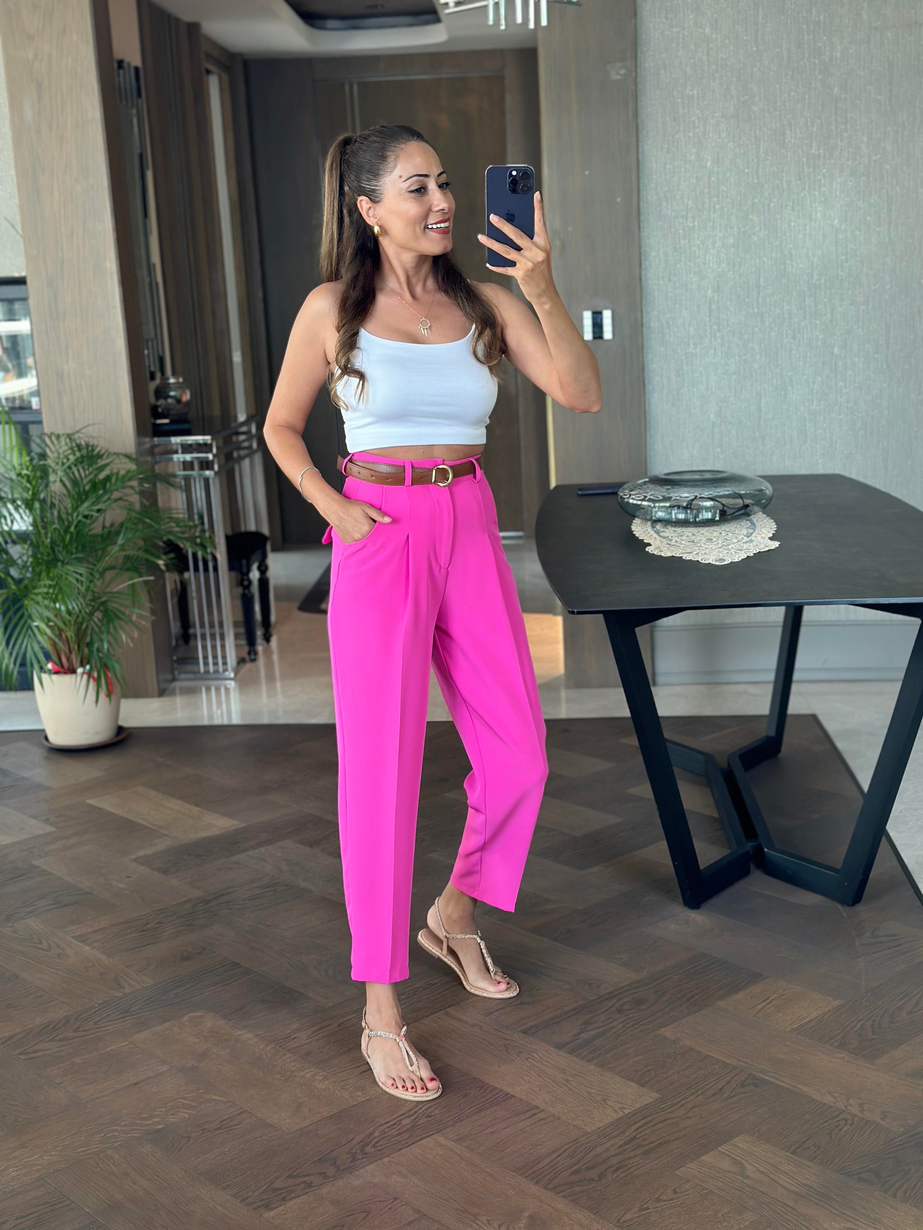 Fuşya Kemerli Cepli Pensli Yarı Şalvar Kadın Pantolon