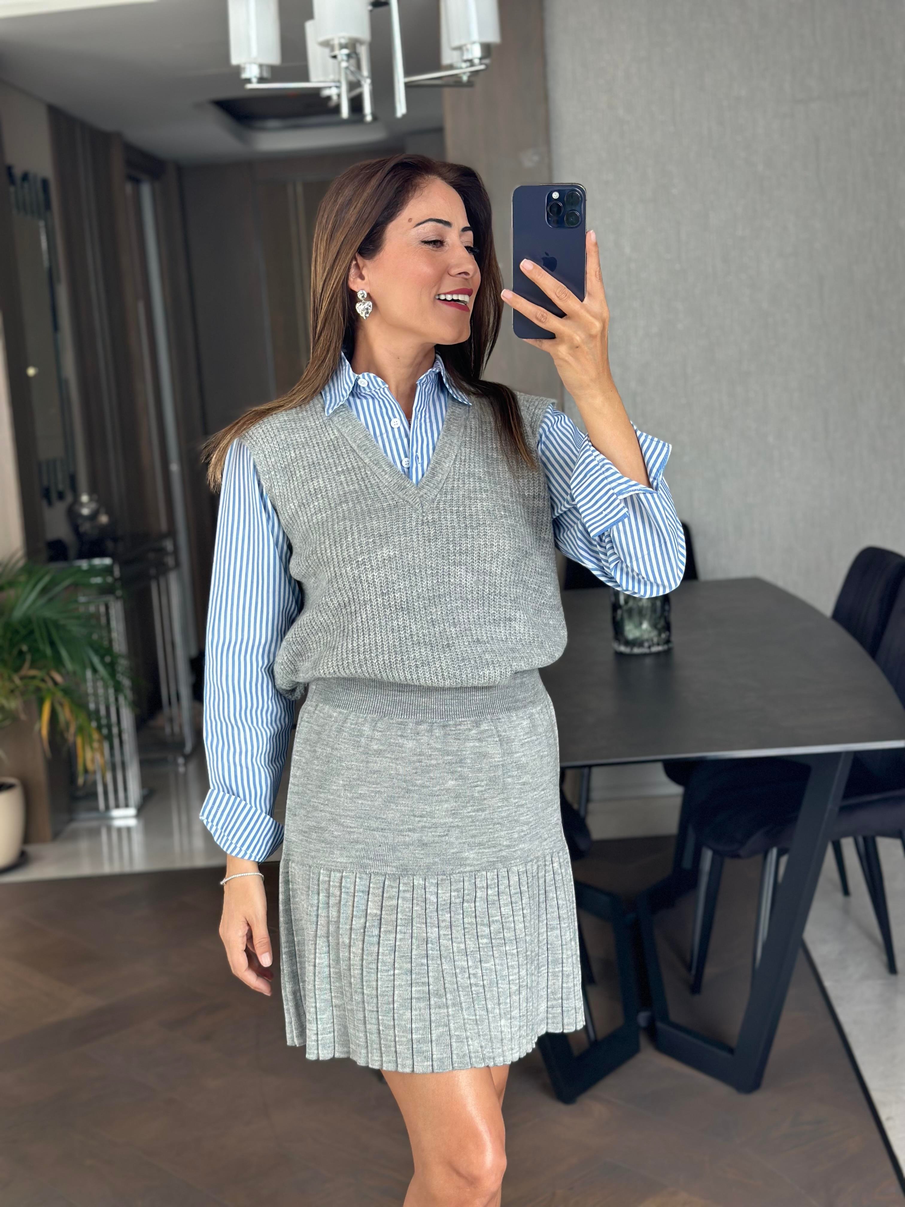 Gri Beli Lastikli Kloş Kadın Triko Mini Etek