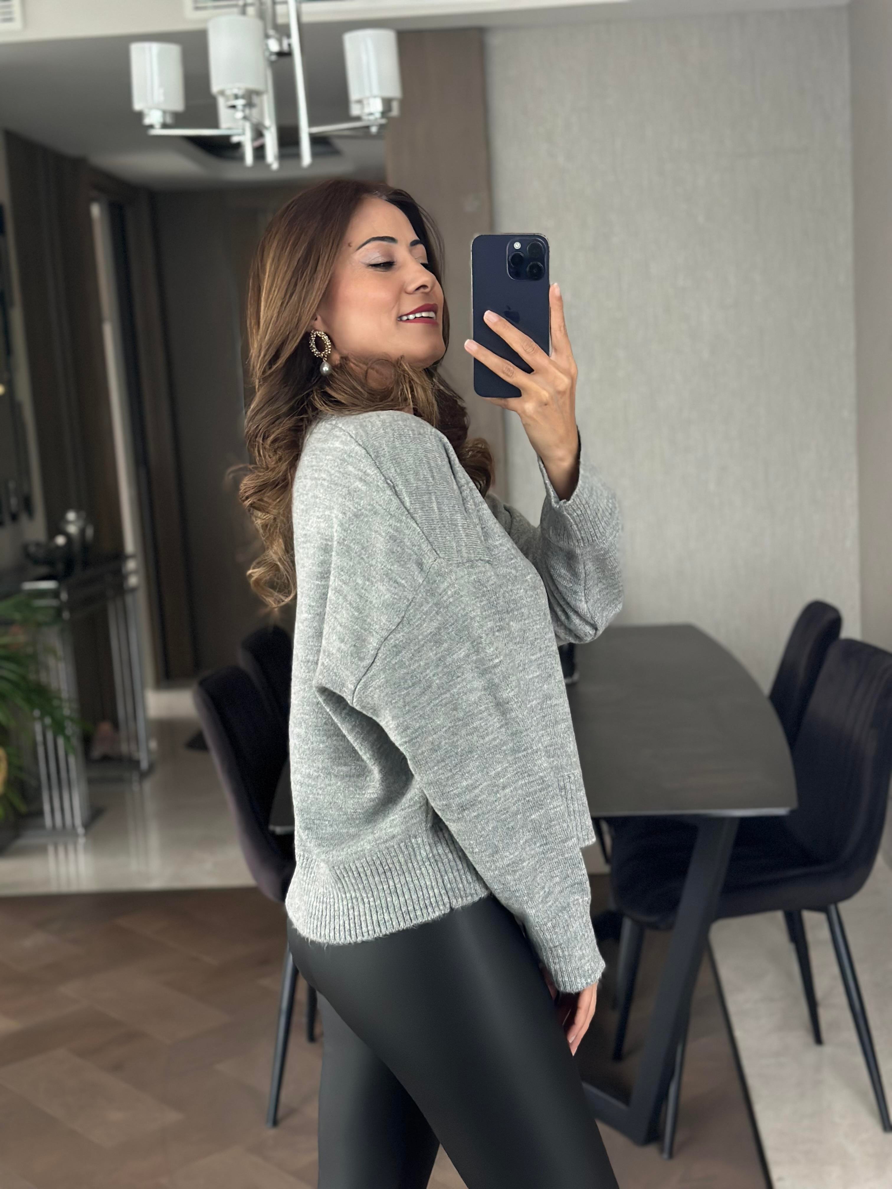 Gri Bisiklet Yaka Oversize  Kadın Triko Kazak