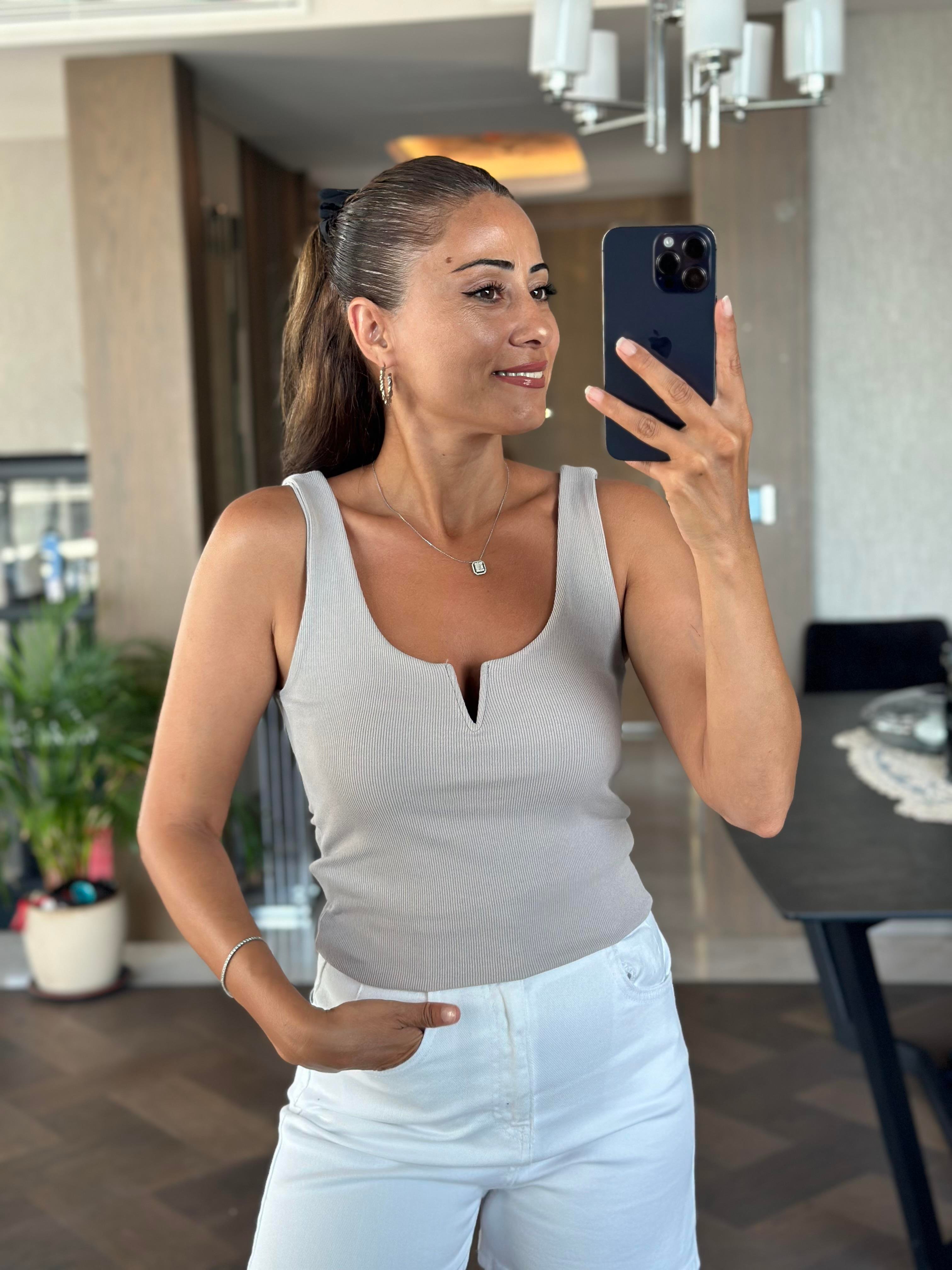 Gri Karol Askılı V Demirli Kaşkorse Kadın Body