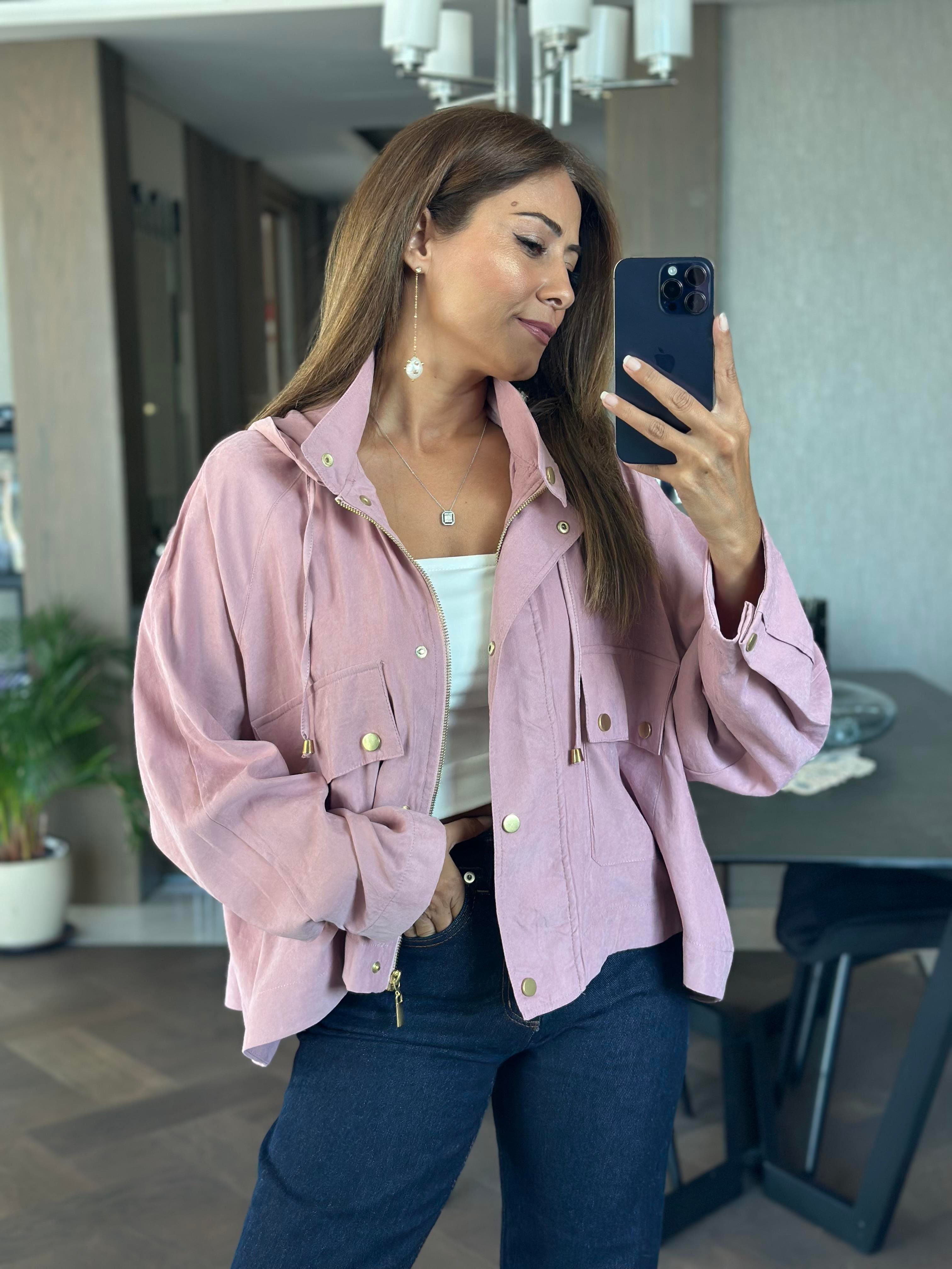 Gül Kurusu Kapüşonlu Cepleri Ve Önü Çıtçıtlı Oversize Kadın Trençkot