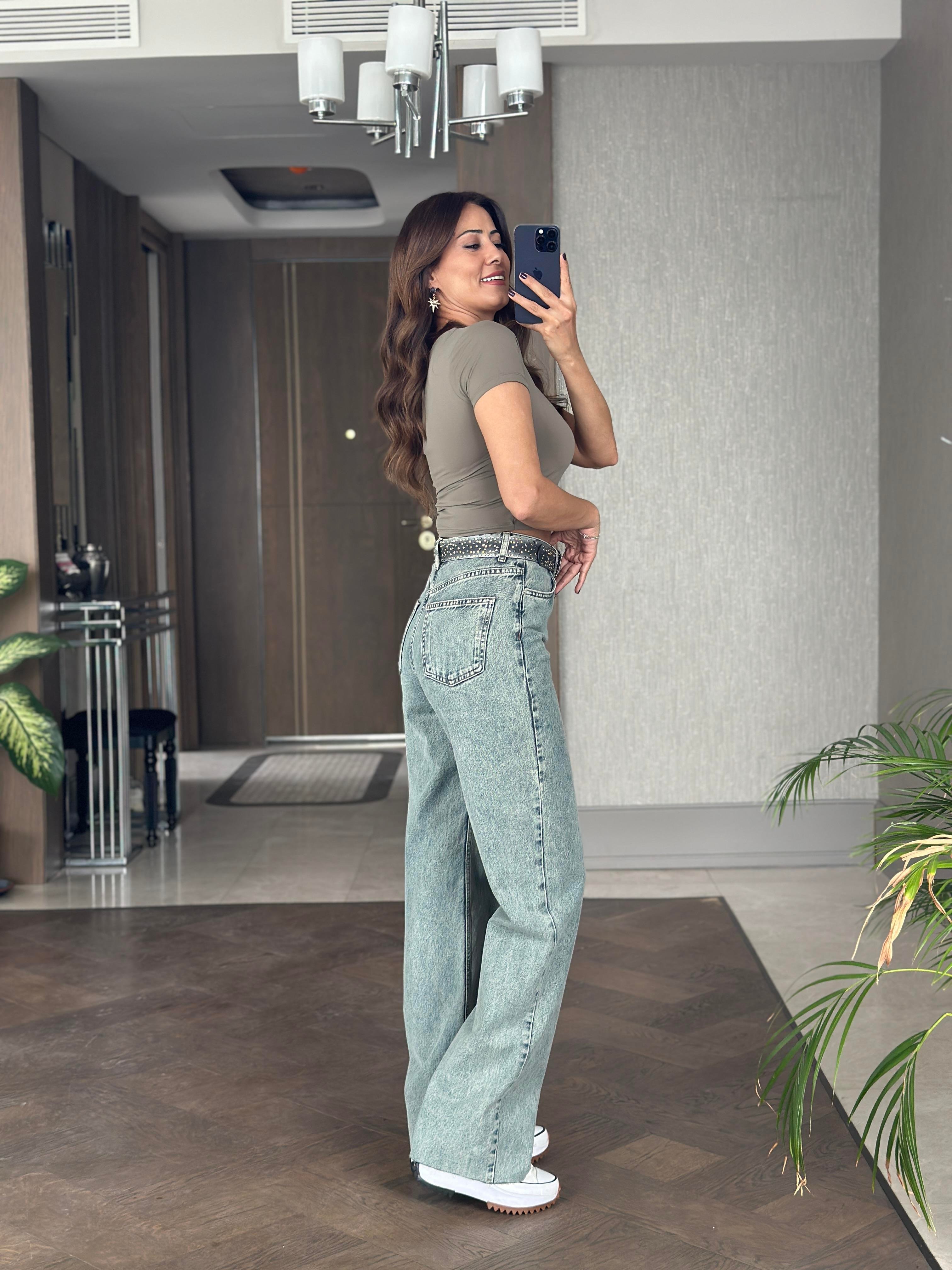 Haki Karol V Yaka Kısa Kol Kadın Crop Body