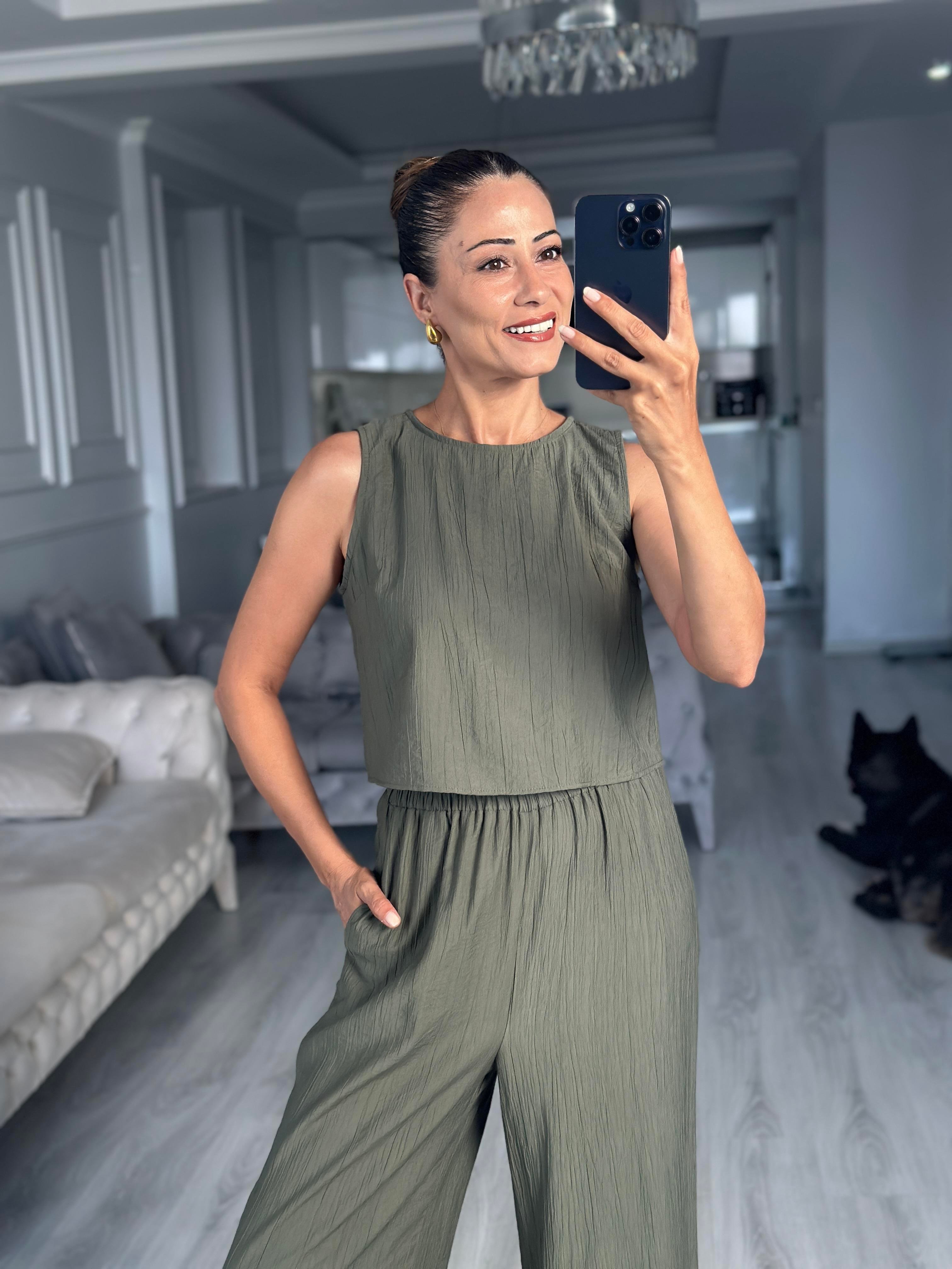 Haki Sıfır Kol Arkası Bağcıklı Bluz Pantolon Kadın İkili Takım