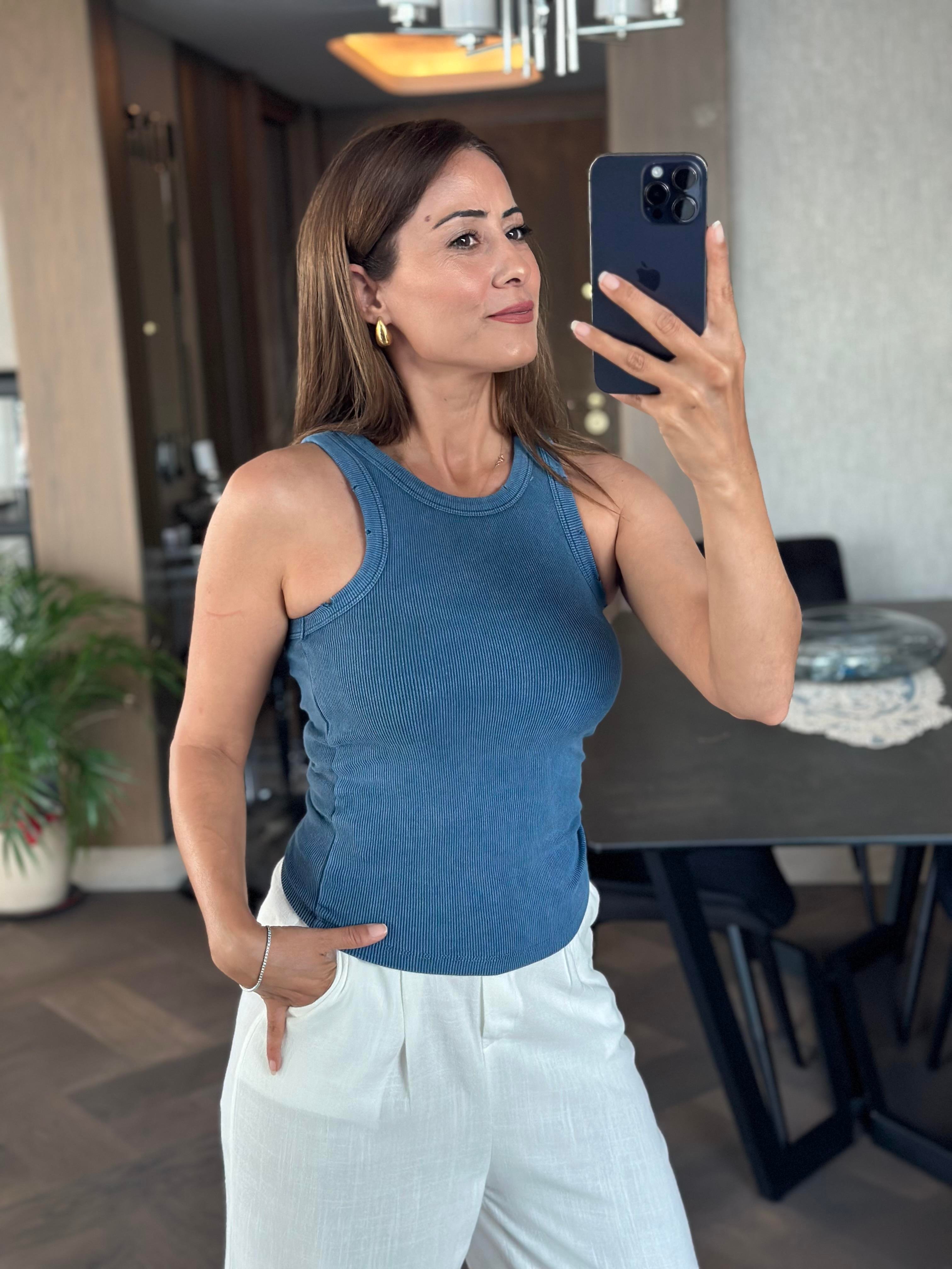 İndigo Arkası Dikiş Detay Yıkamalı Halter Yaka Kadın Kaşkorse Body