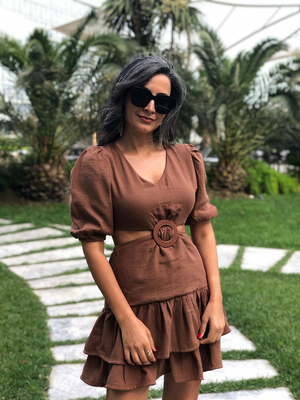 Kahverengi Bel Dekolteli Toka Detaylı Mini Kadın Elbise