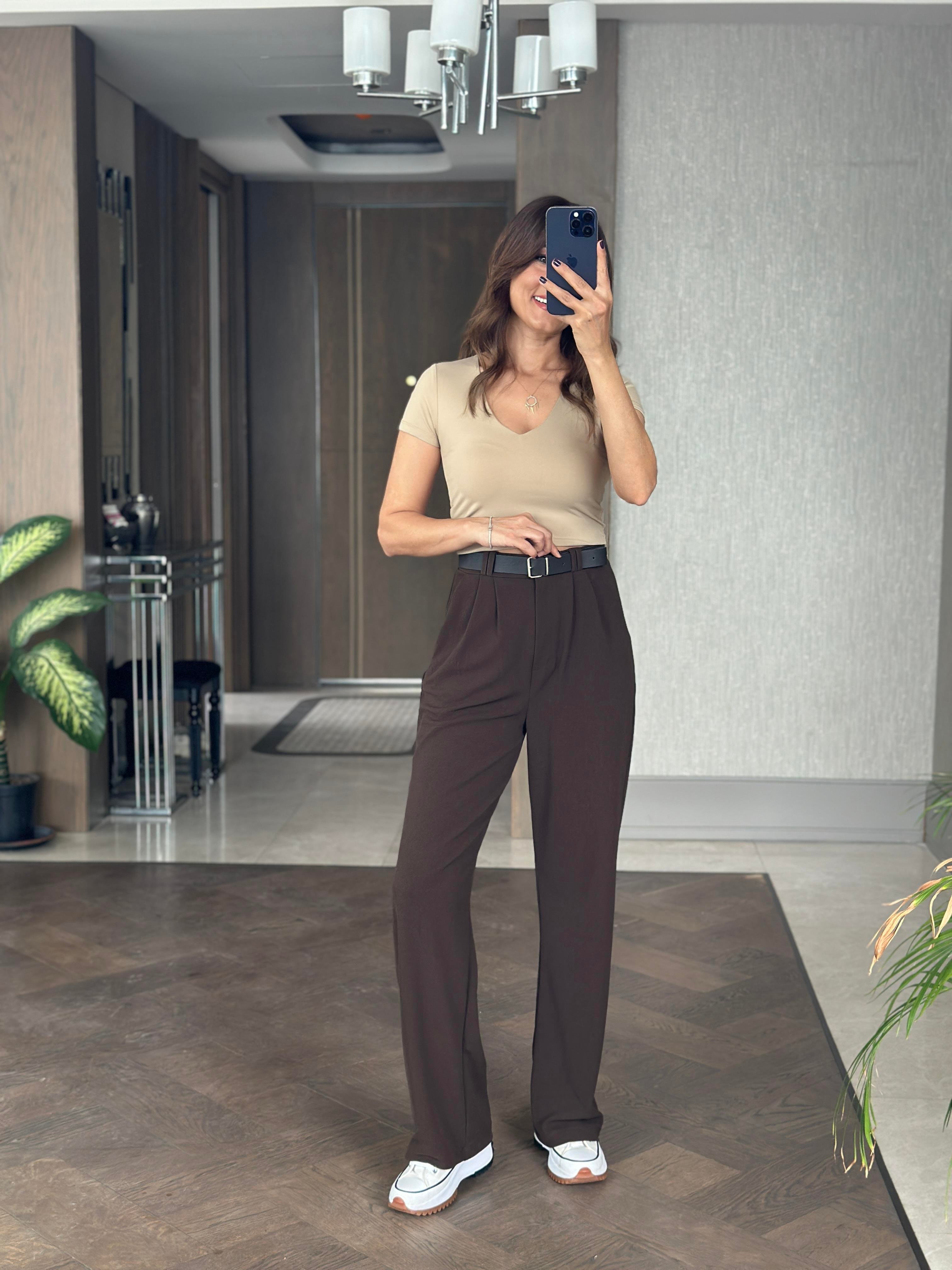 Kahverengi Çift Pileli Kemerli Likralı Krep Kadın Pantolon