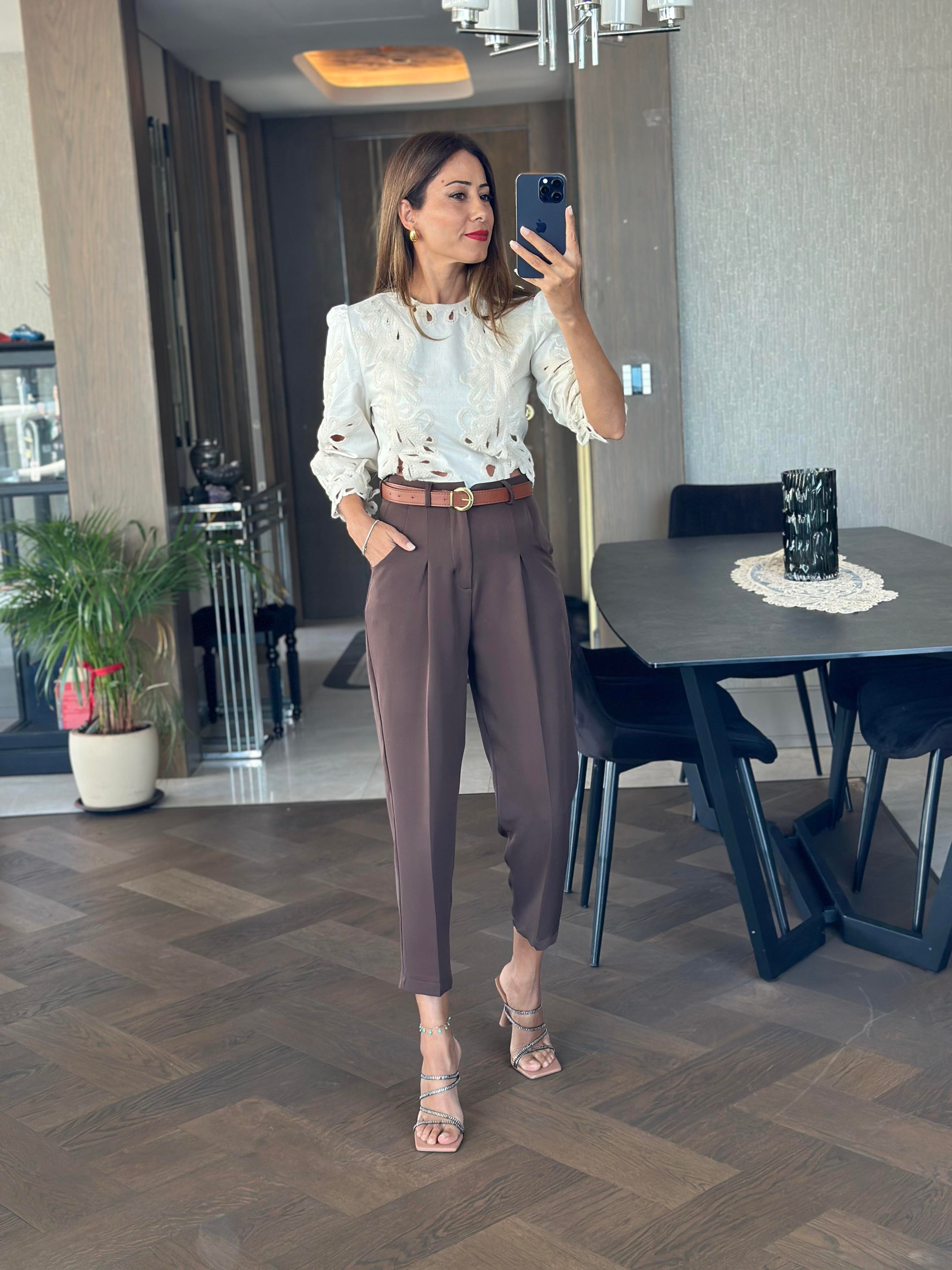 Kahverengi Kemerli Cepli Pensli Yarı Şalvar Kadın Pantolon