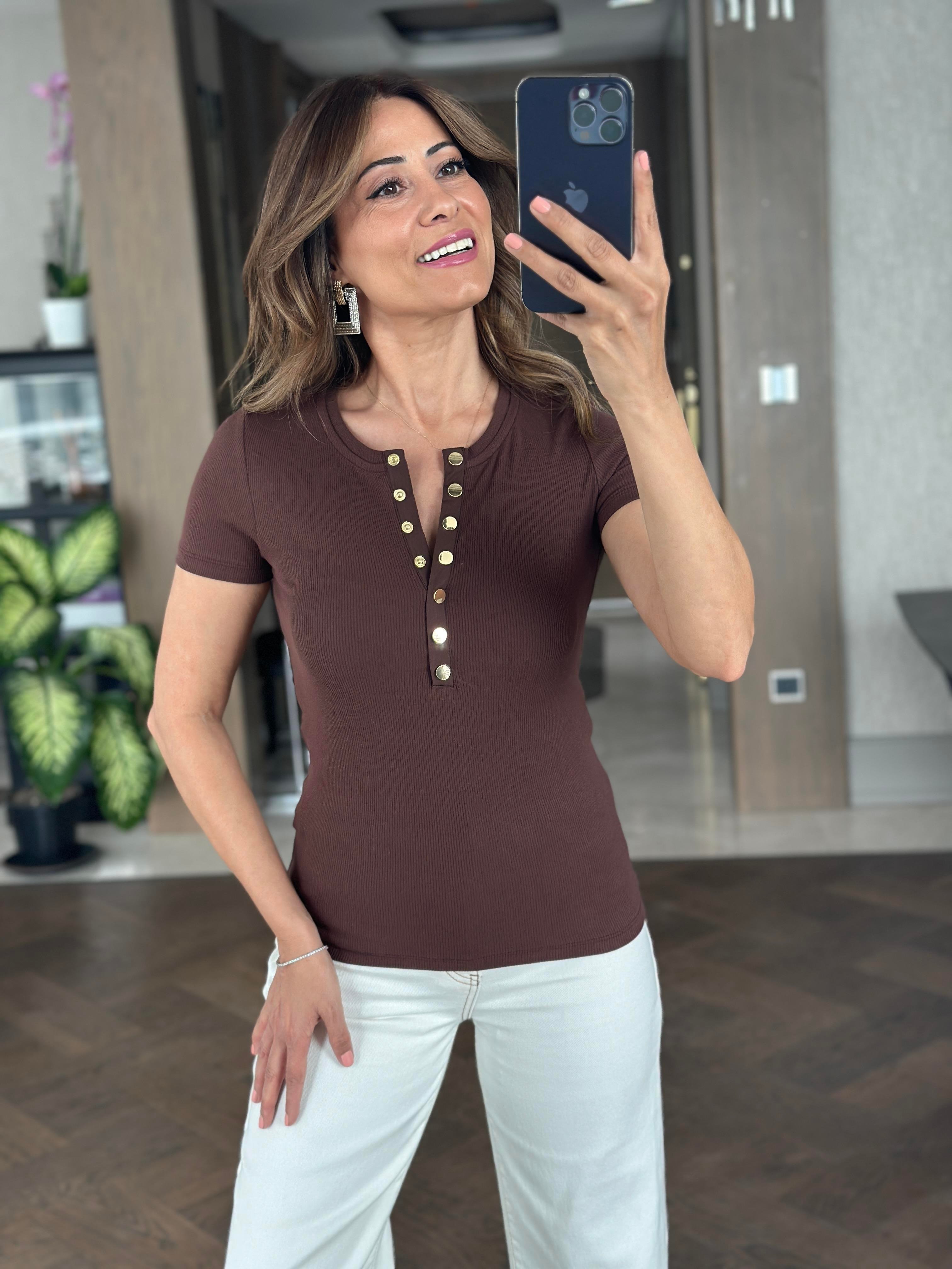 Kahverengi Kısa Kol Çıtçıt Düğmeli Bisiklet Yaka Kaşkorse Kadın Body