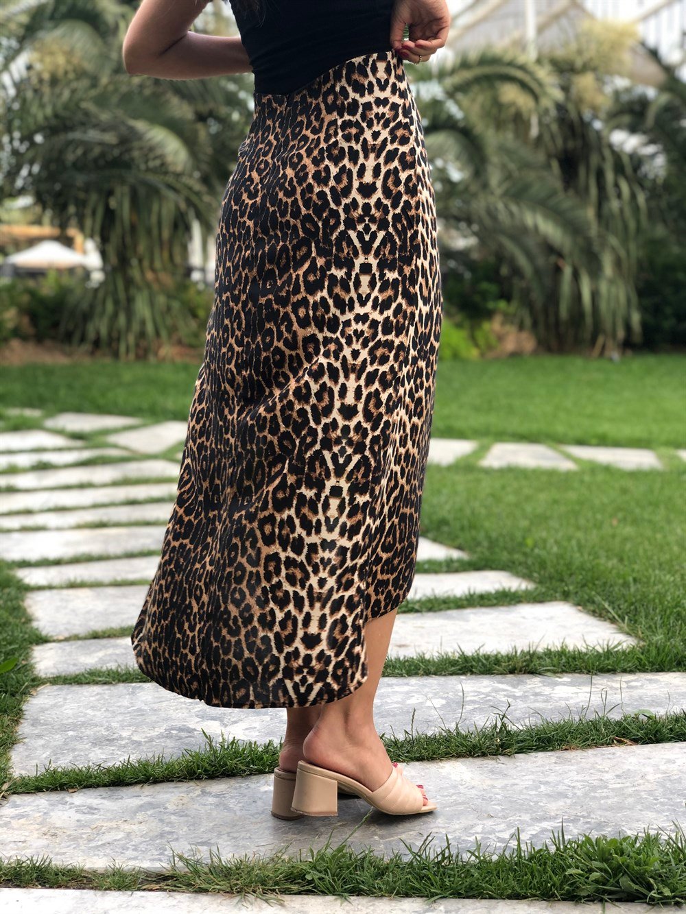 Kahverengi Leopar Desen Yanı Büzgülü Viskon Kadın Etek