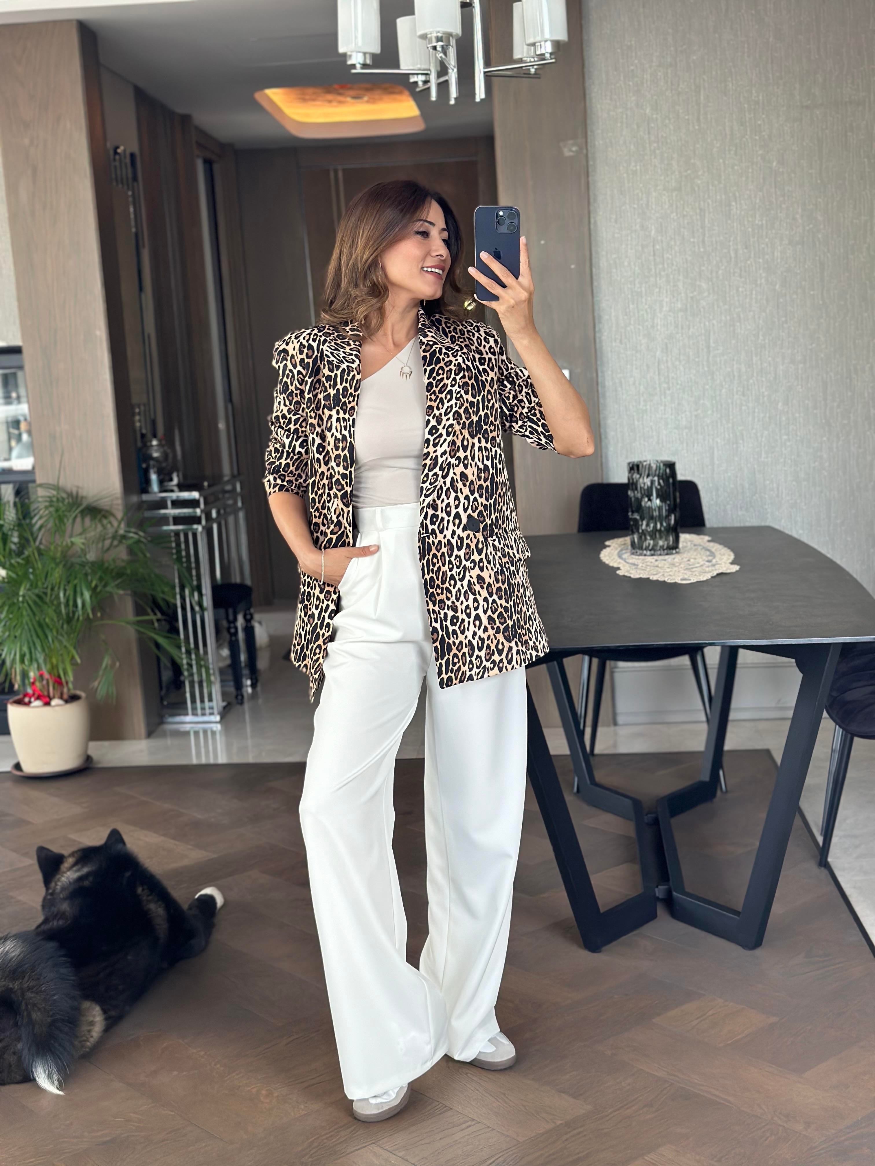 Kahverengi Leopar İpek Saten Orjinal Marka Blazer Kadın Ceket