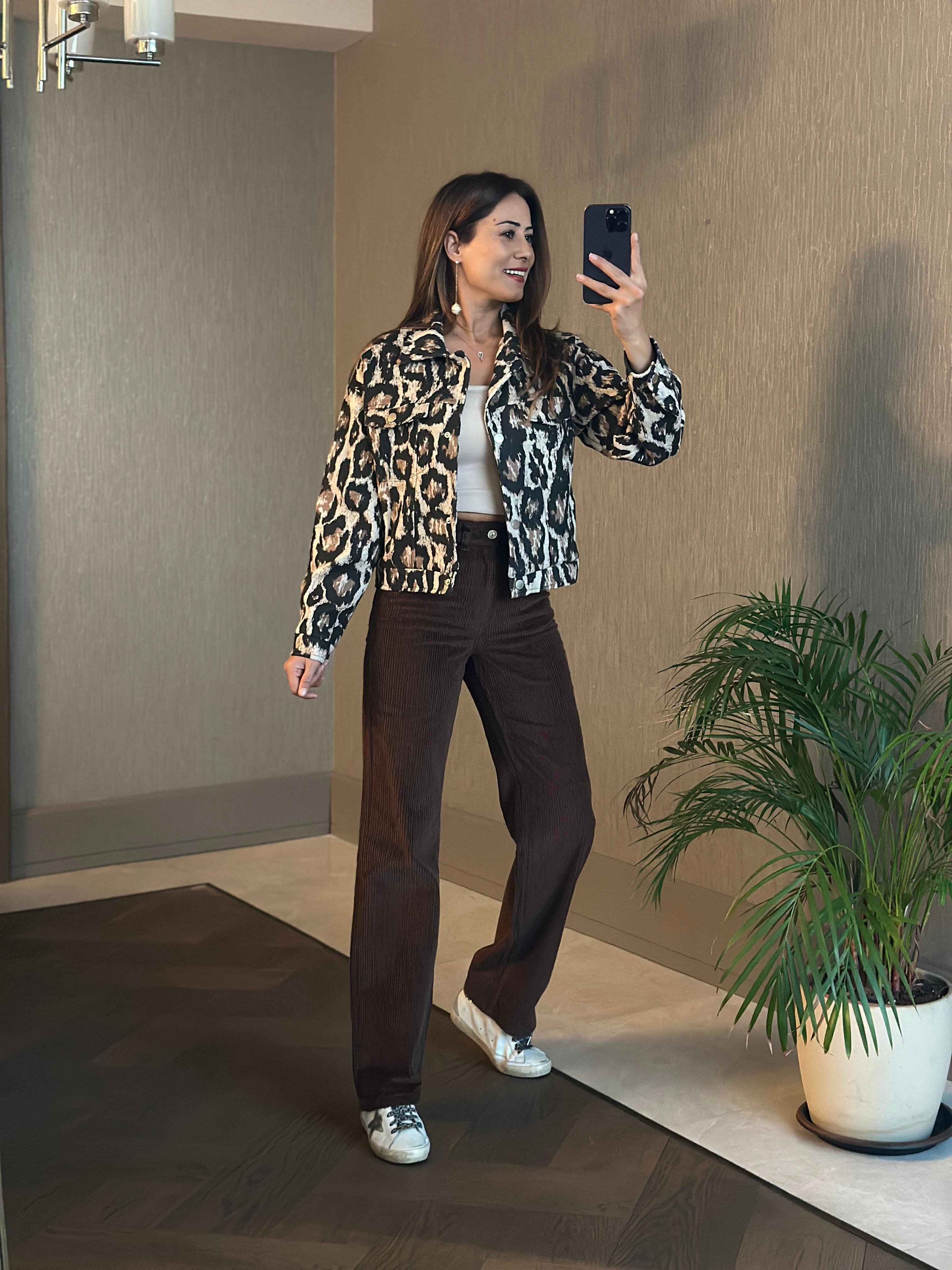 Kahverengi Marka Model Straight Fitilli Kadın Kadife Pantolon