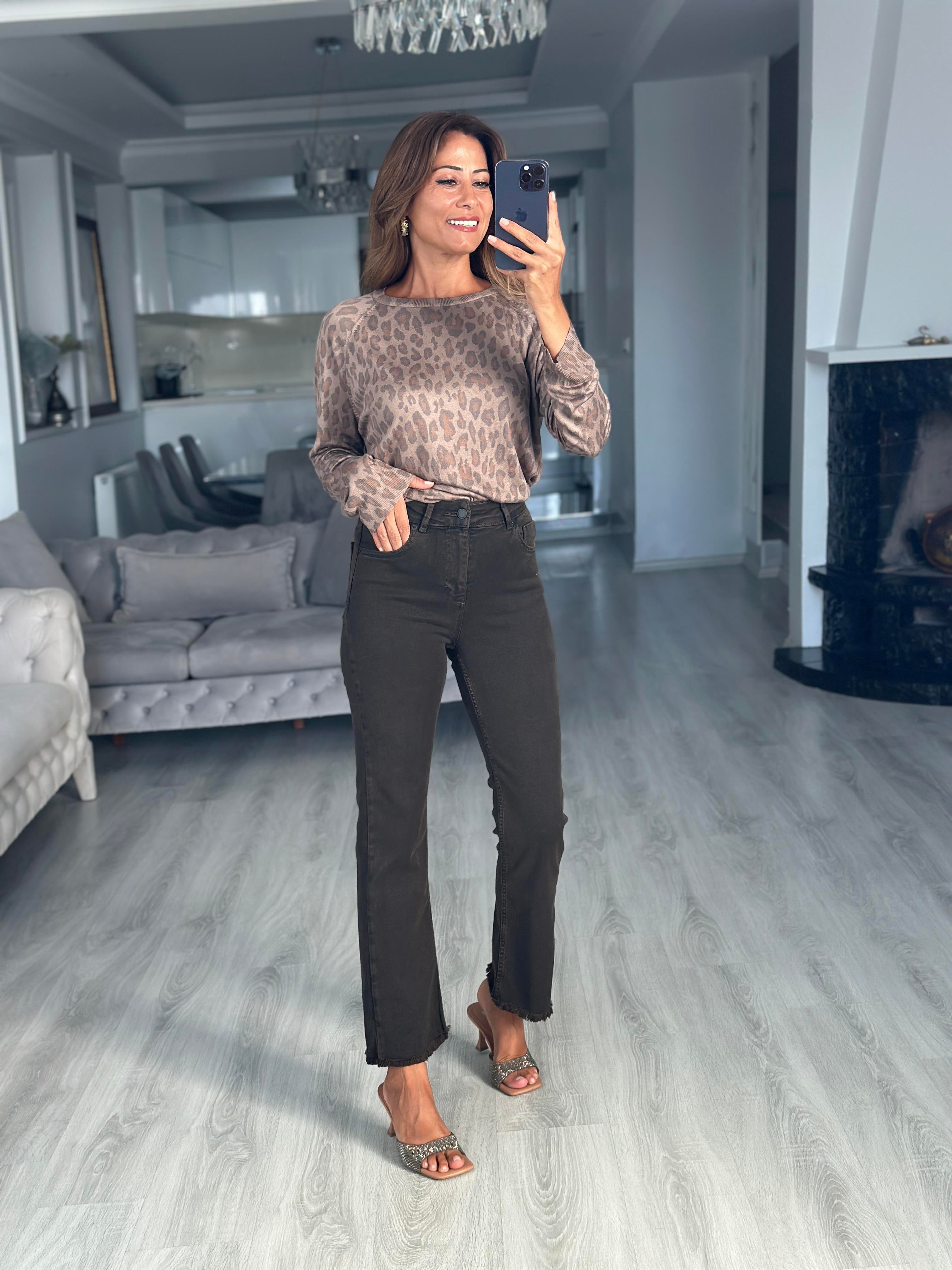 Kahverengi Mini Flare Paçası Püsküllü Kadın Jean Pantolon