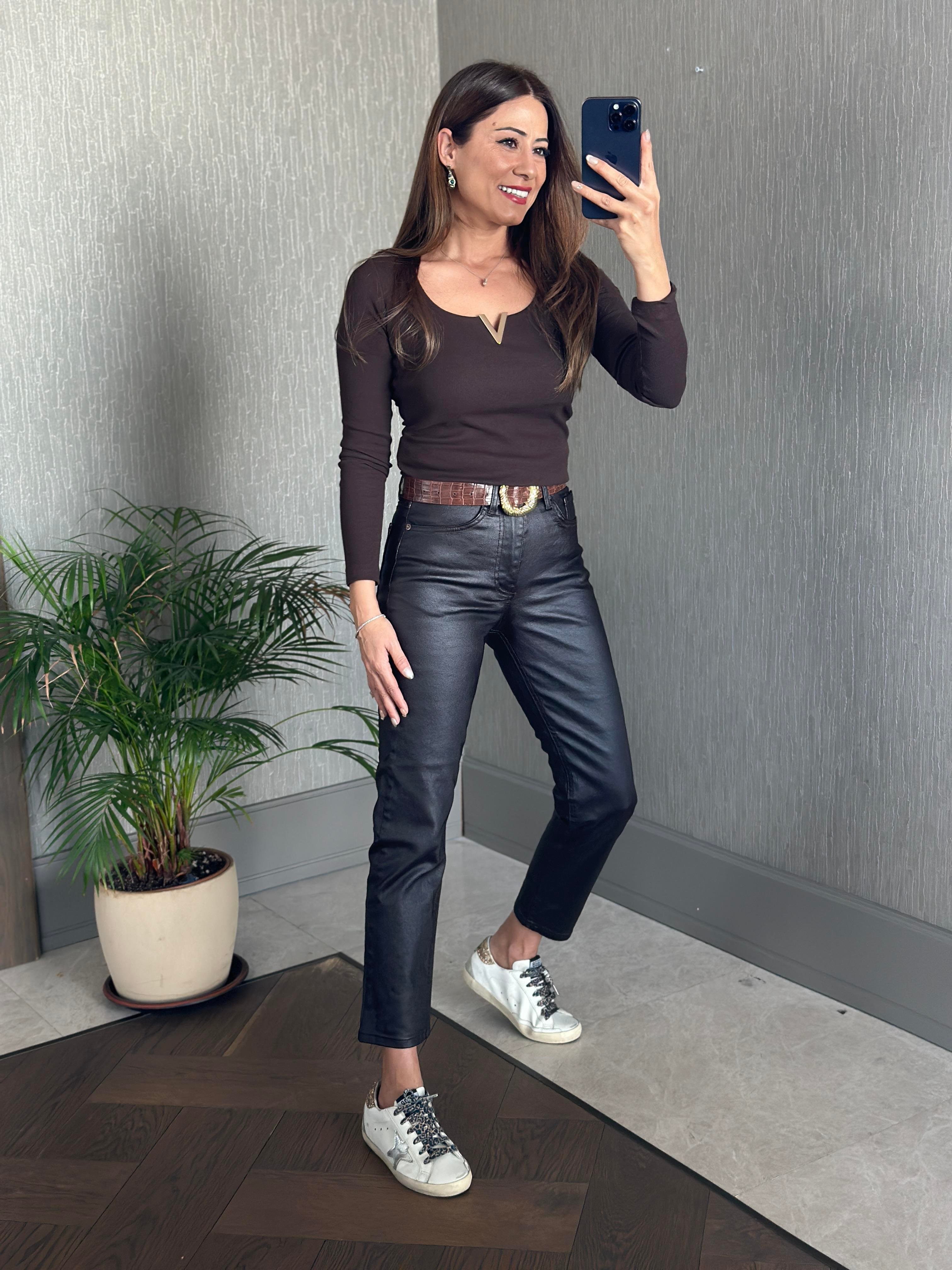 Kahverengi Mumlu Paçası Dikişli Marka Model Kadın Jean Pantolon