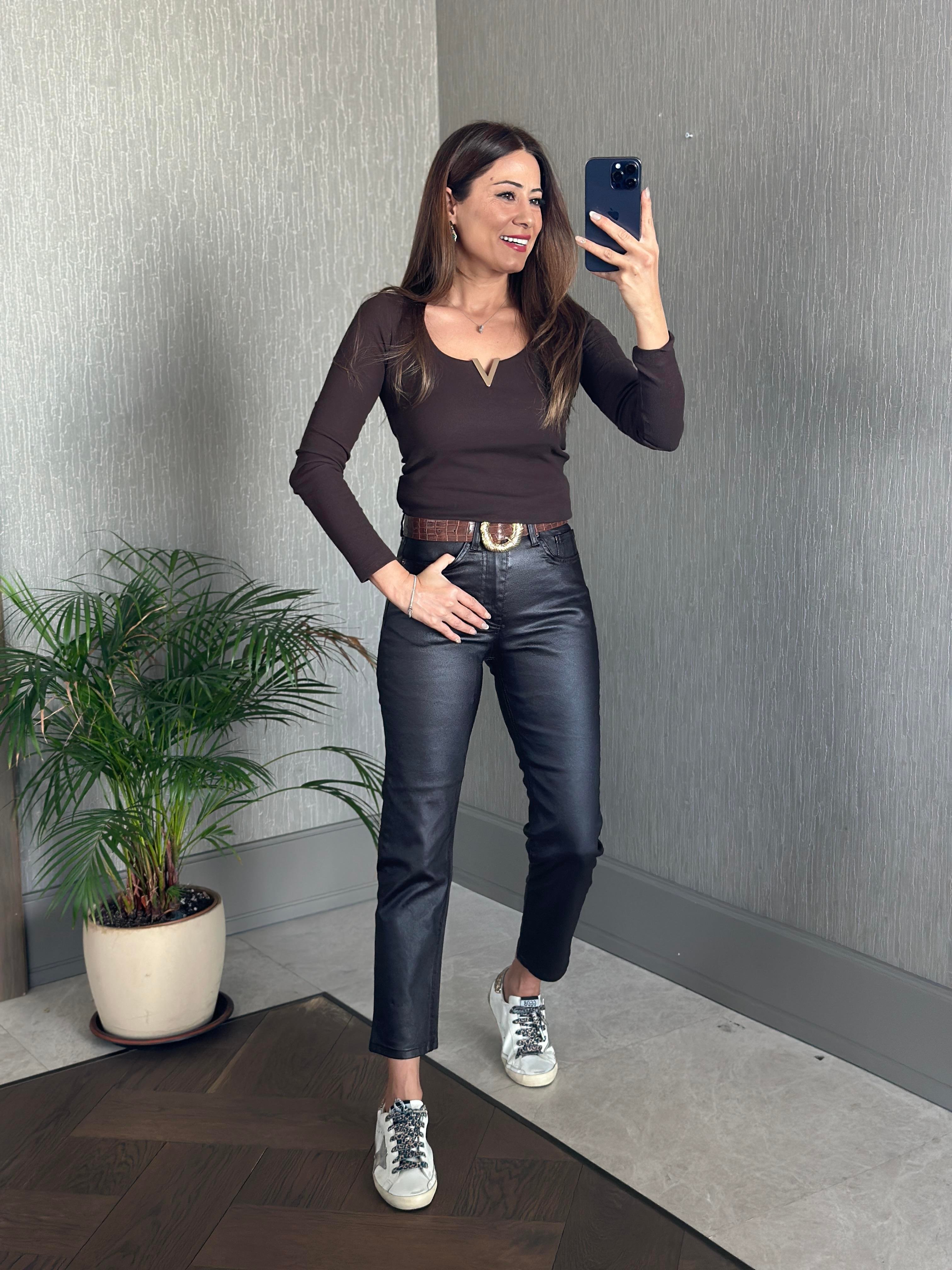 Kahverengi Mumlu Paçası Dikişli Marka Model Kadın Jean Pantolon