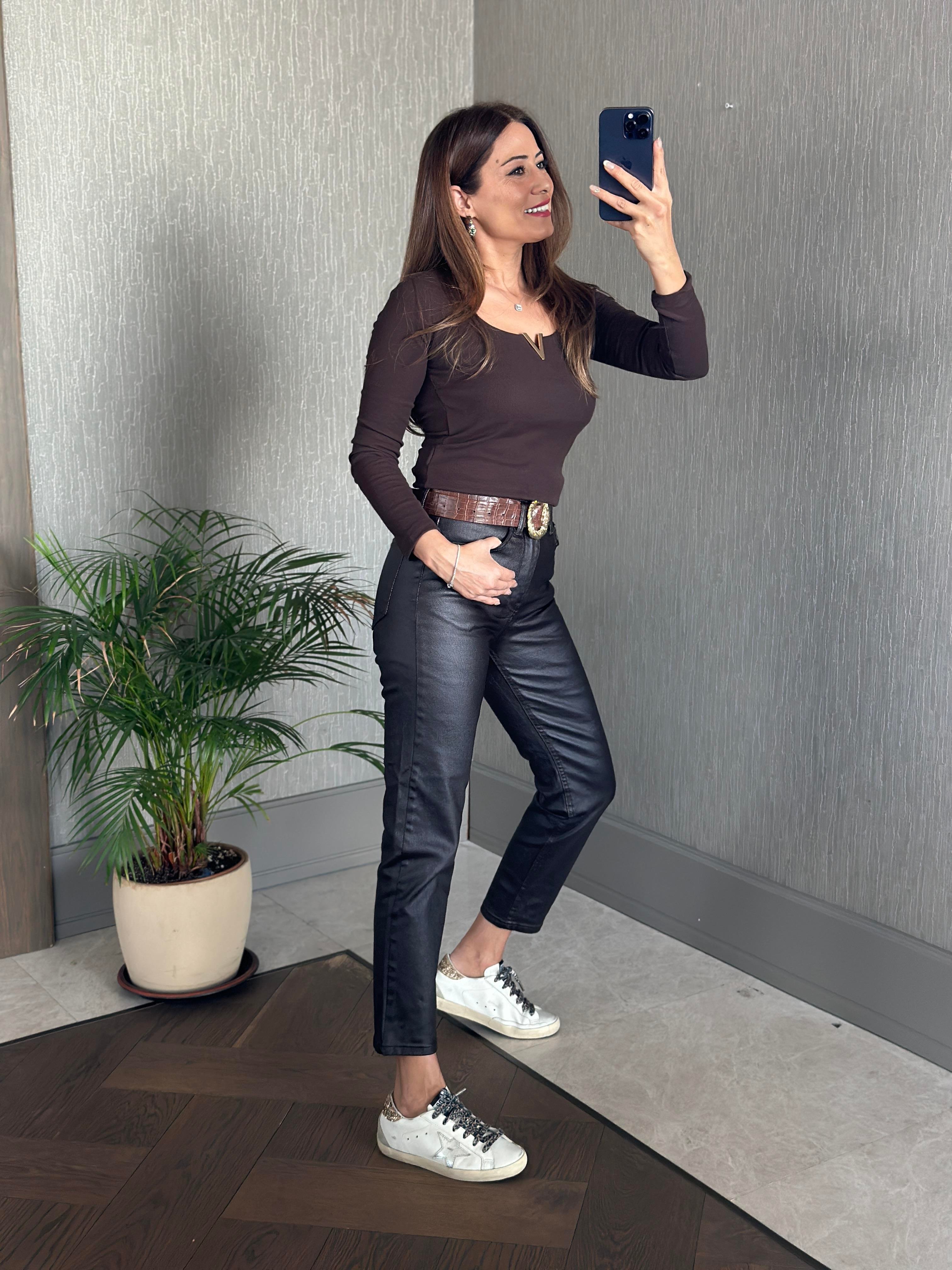 Kahverengi Mumlu Paçası Dikişli Marka Model Kadın Jean Pantolon