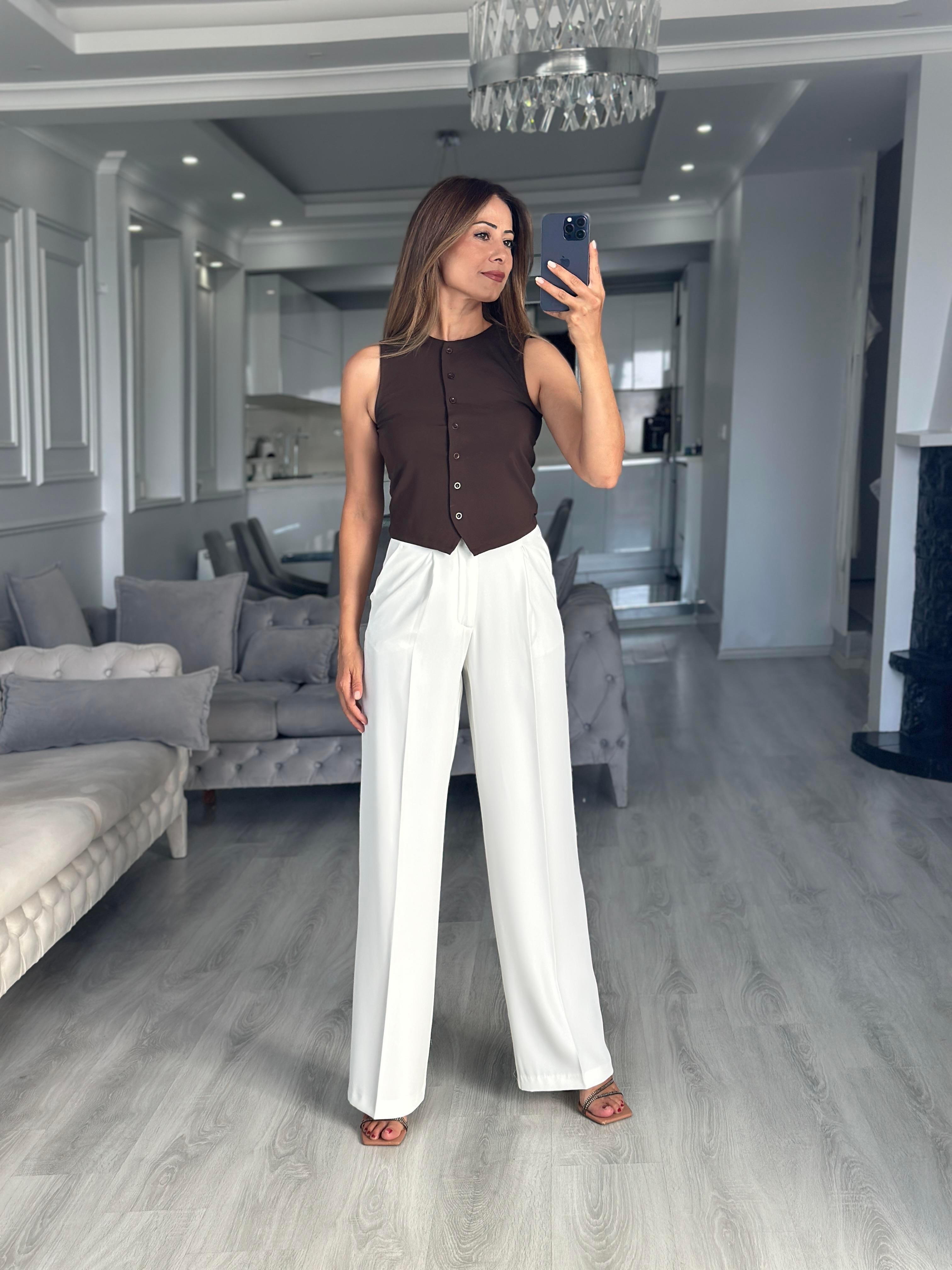 Kahverengi Sıfır Kol Düğmeli Bisiklet Yaka Kadın Yelek