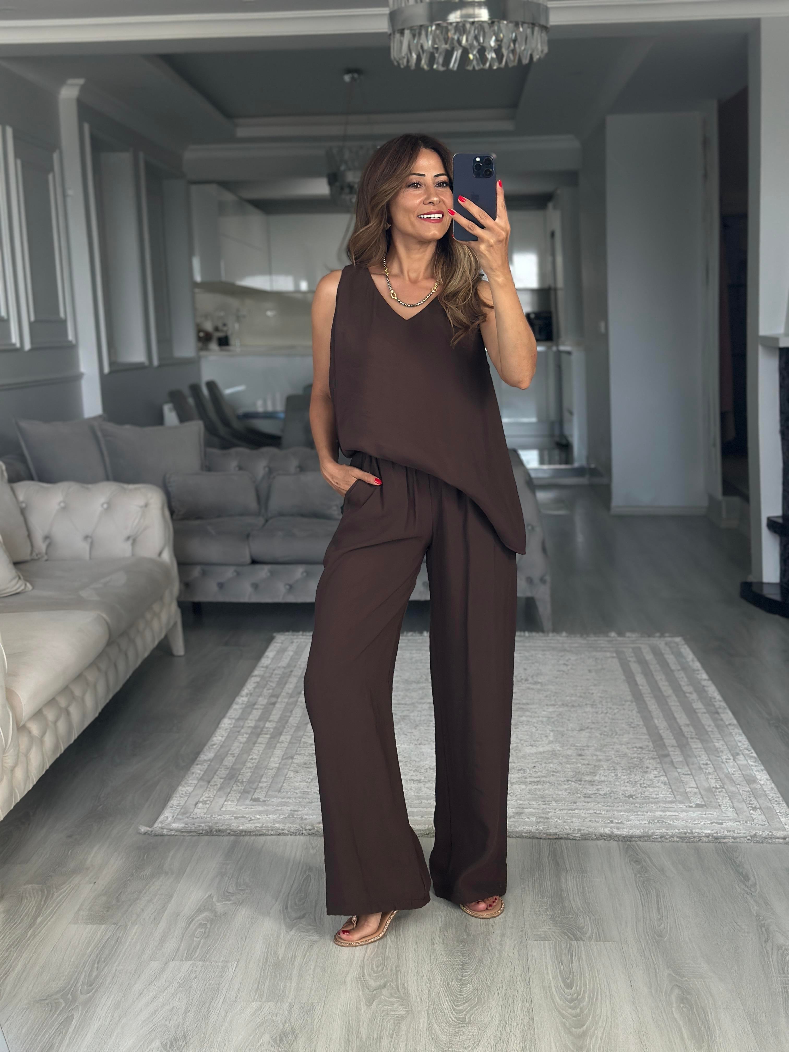 Kahverengi V Yaka Bluz Bol Paça Pantolon Kadın Alt Üst Takım