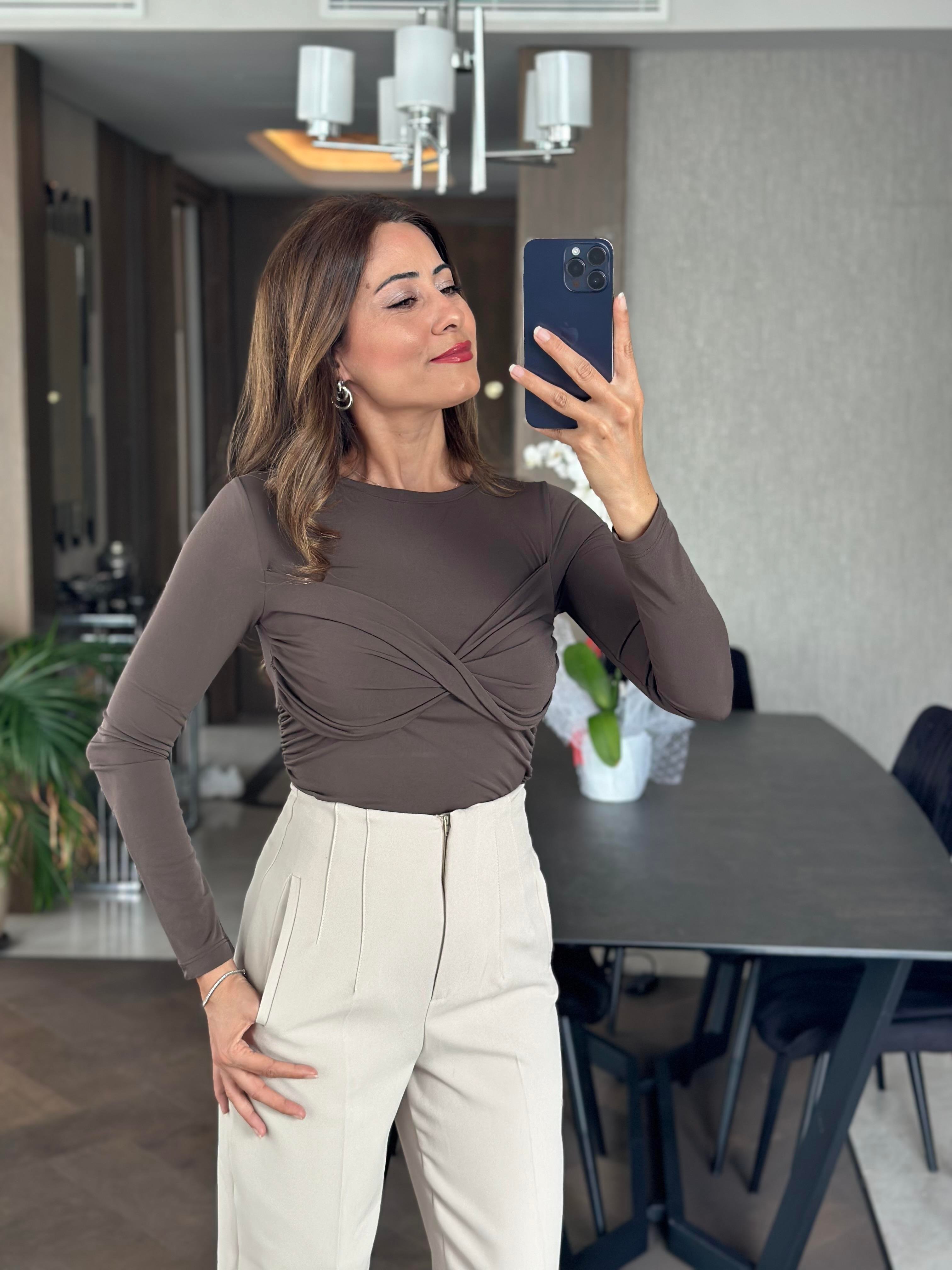 Kahverengi Yanları Drapeli Bisiklet Yaka  Kadın Bluz