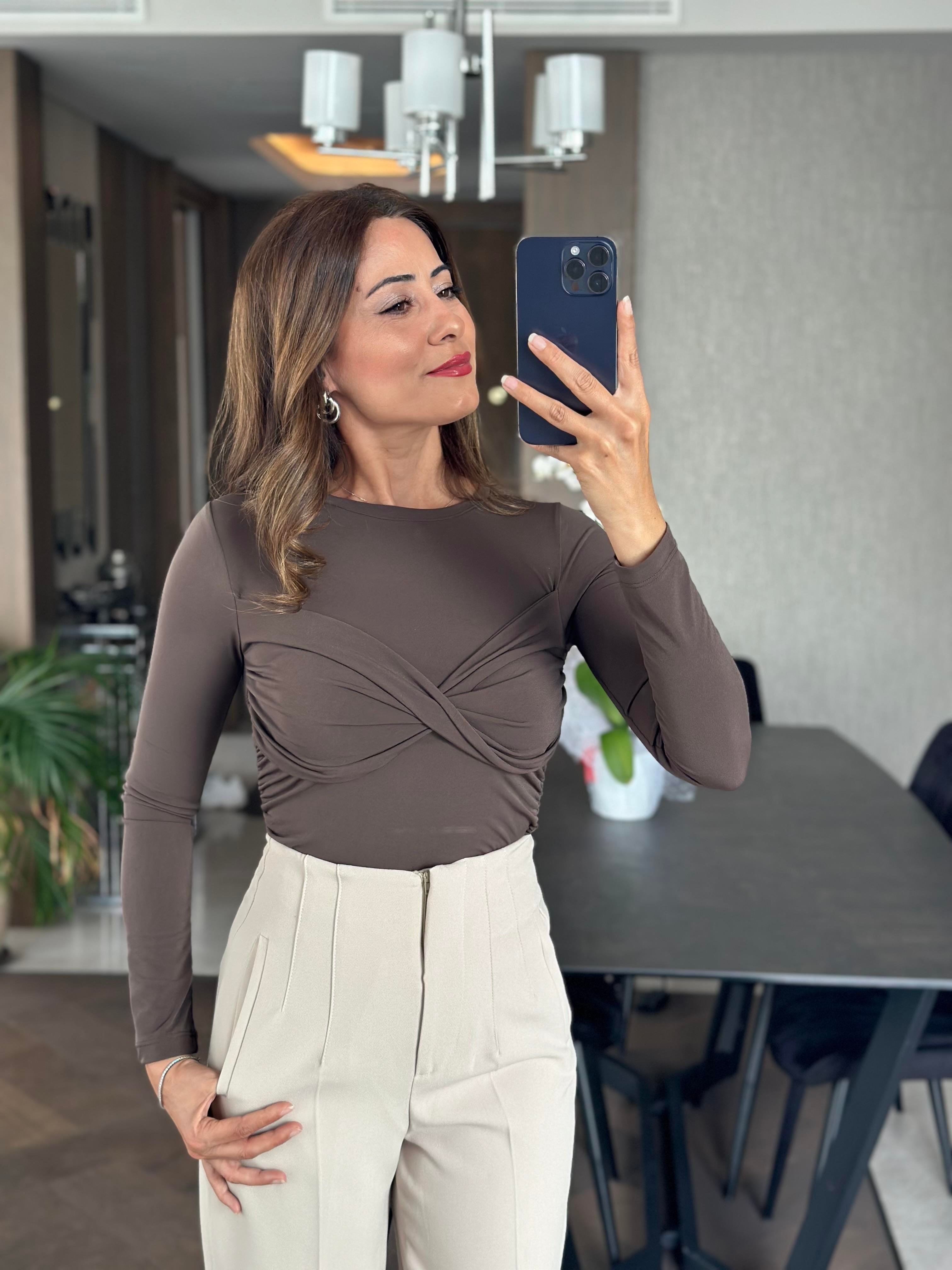 Kahverengi Yanları Drapeli Bisiklet Yaka  Kadın Bluz
