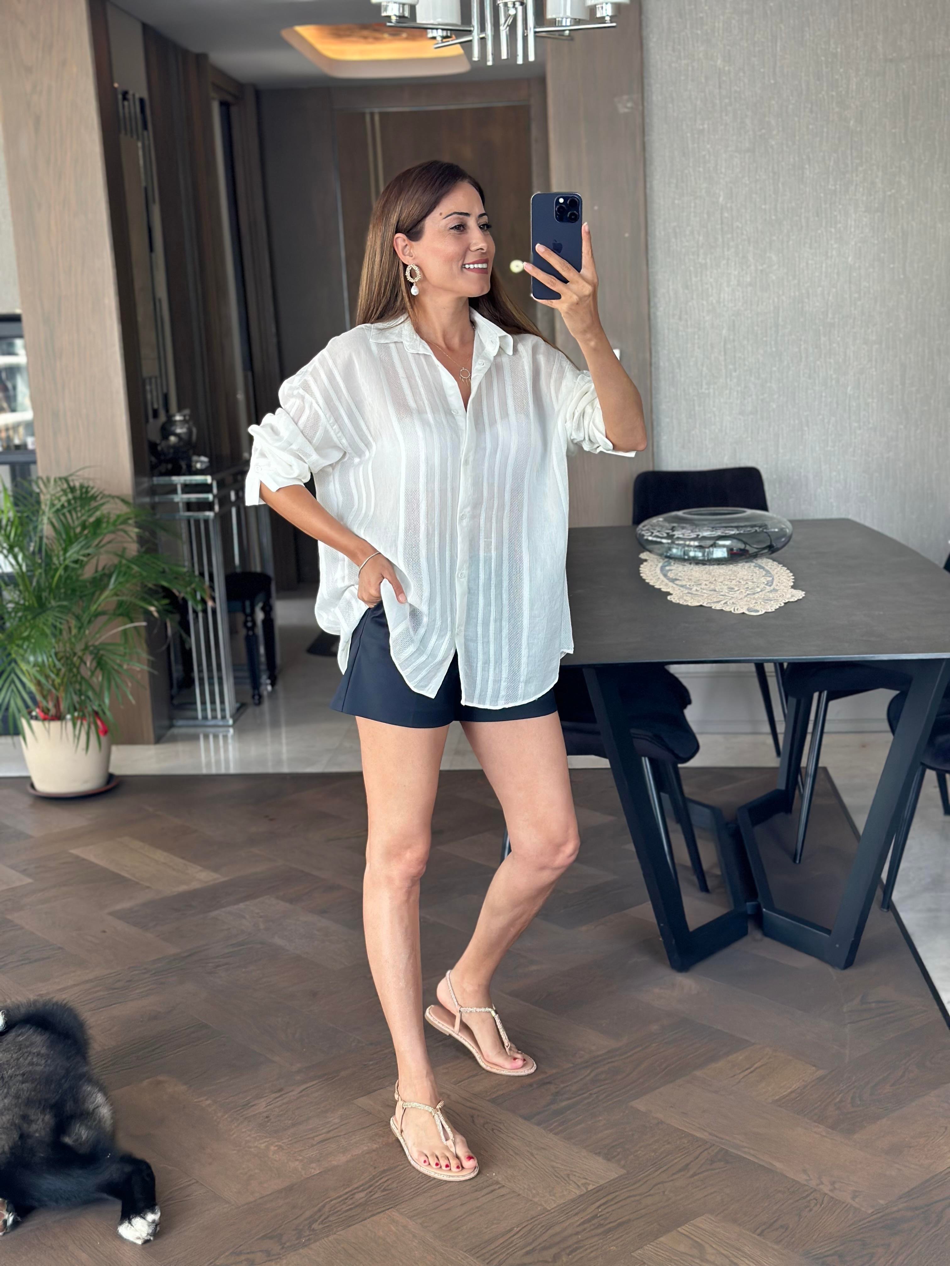 Kırık Beyaz Dokulu Transparan Kadın Gömlek