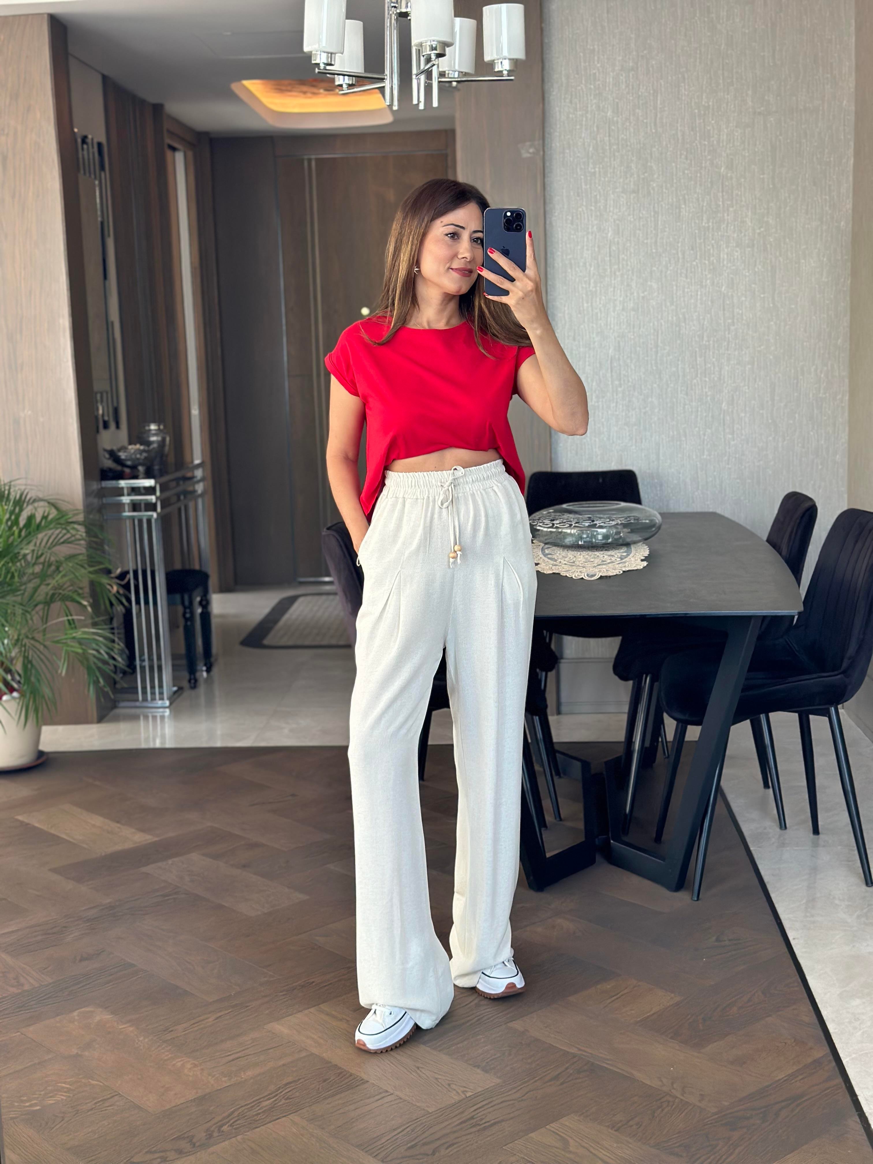 Kırmızı Bisiklet Yaka Basic Top Kadın Crop T-Shirt