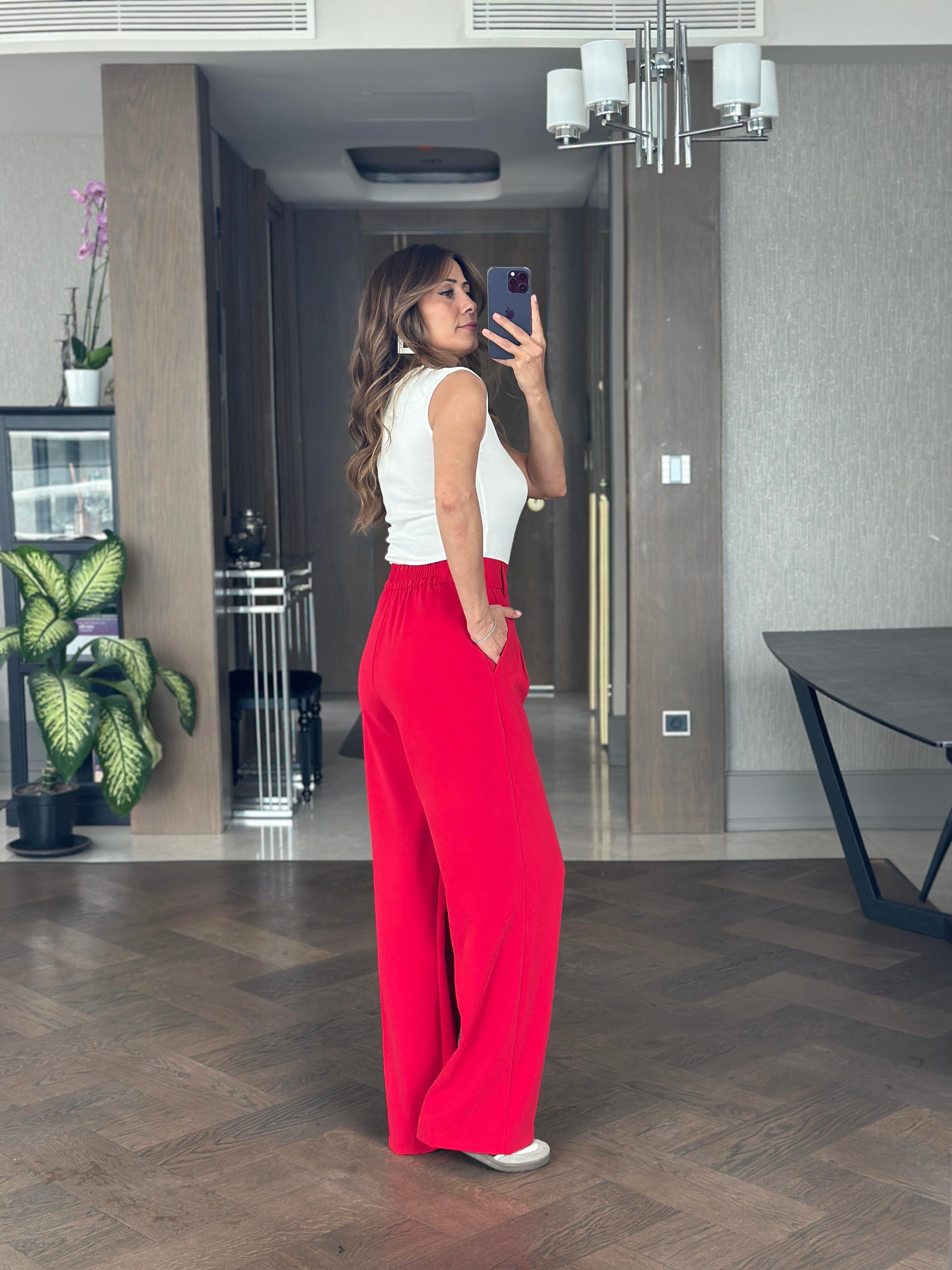 Kırmızı Karol Gold Düğmeli Arka Beli Lastikli Geniş Paça Kumaş Kadın Pantolon