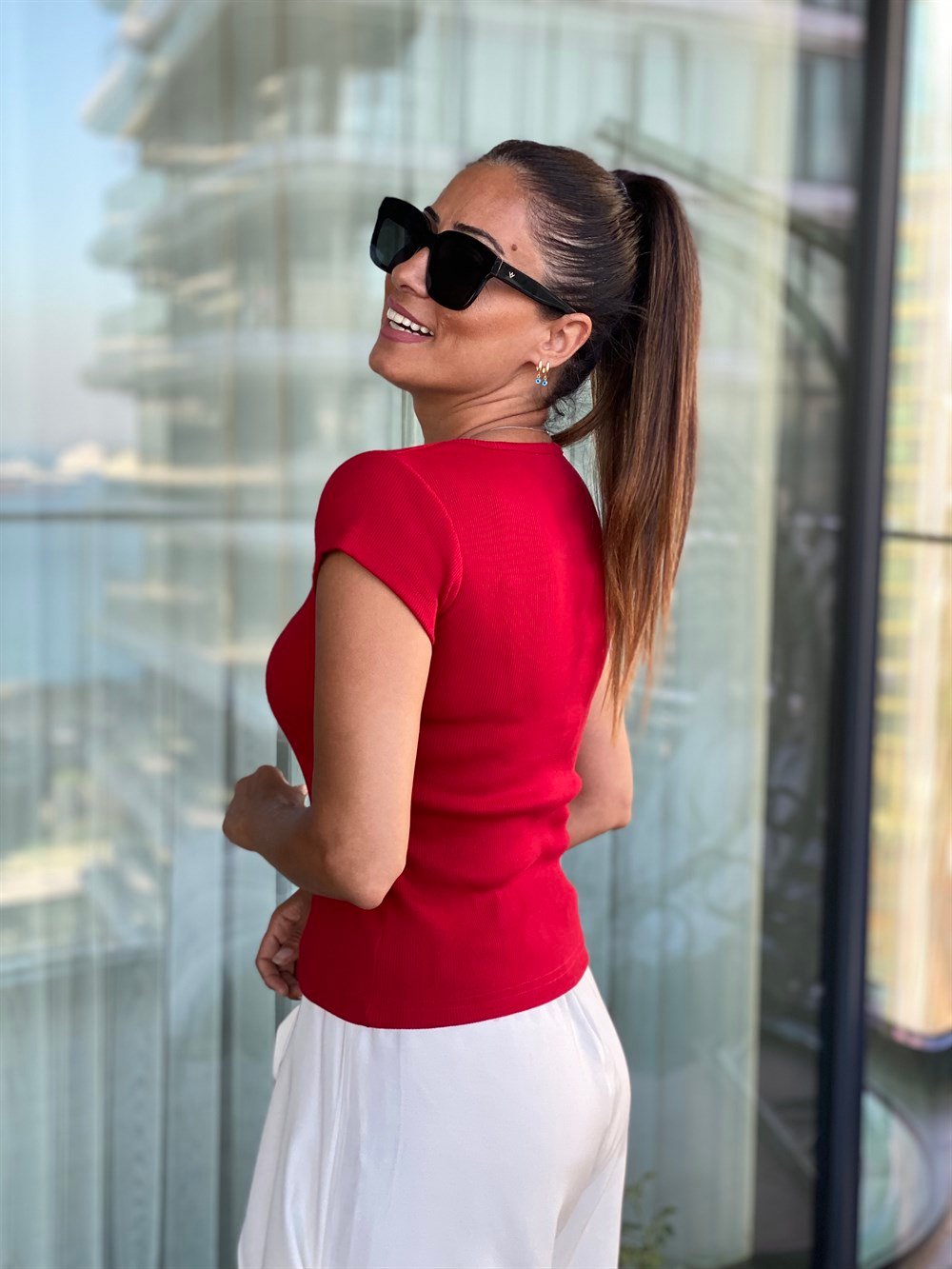 Kırmızı Kısa Kol Çıtçıt Düğmeli Kaşkorse Kadın Body