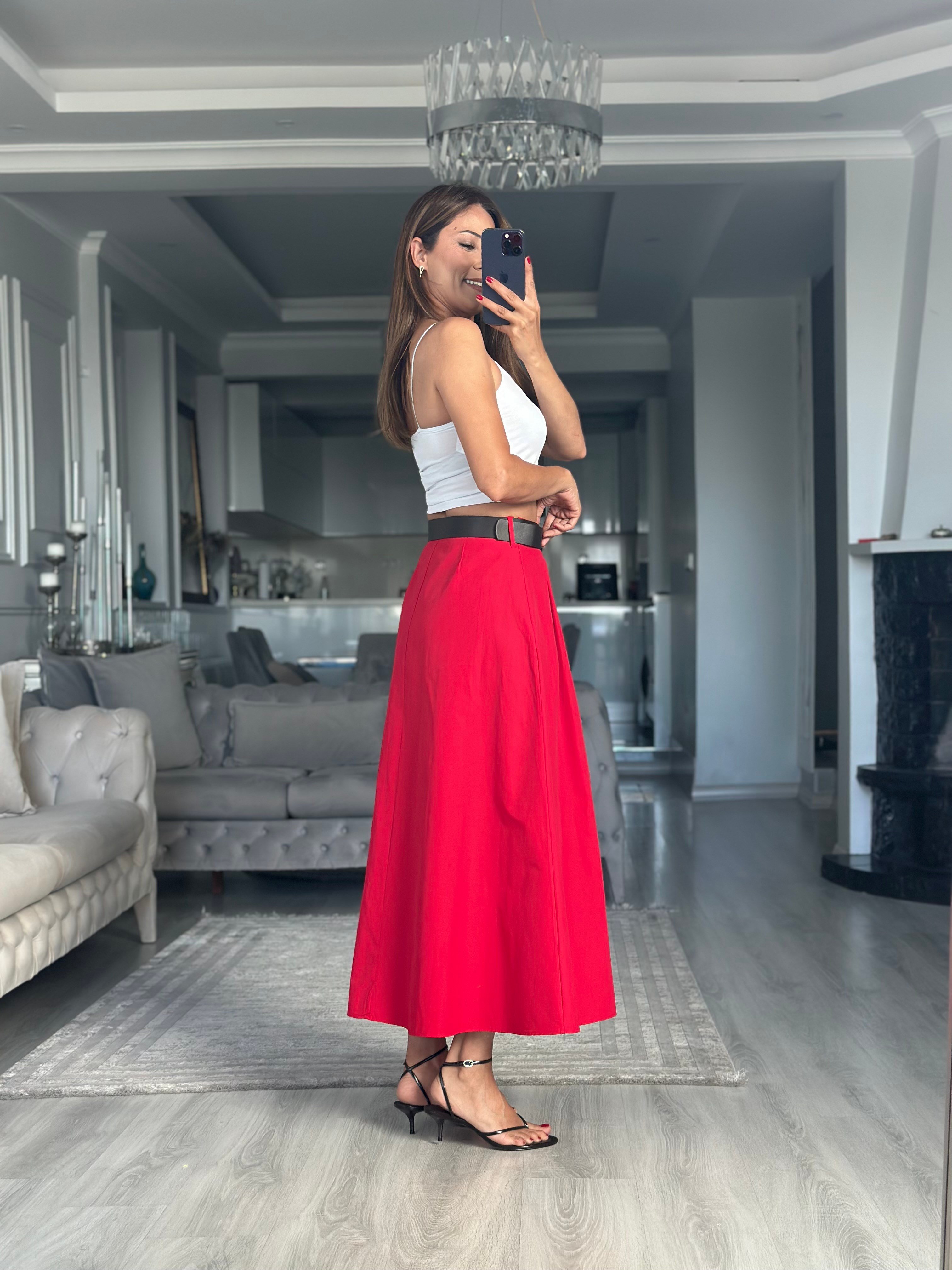 Kırmızı Önü Pileli Kemerli  Midi Boy Kadın Etek