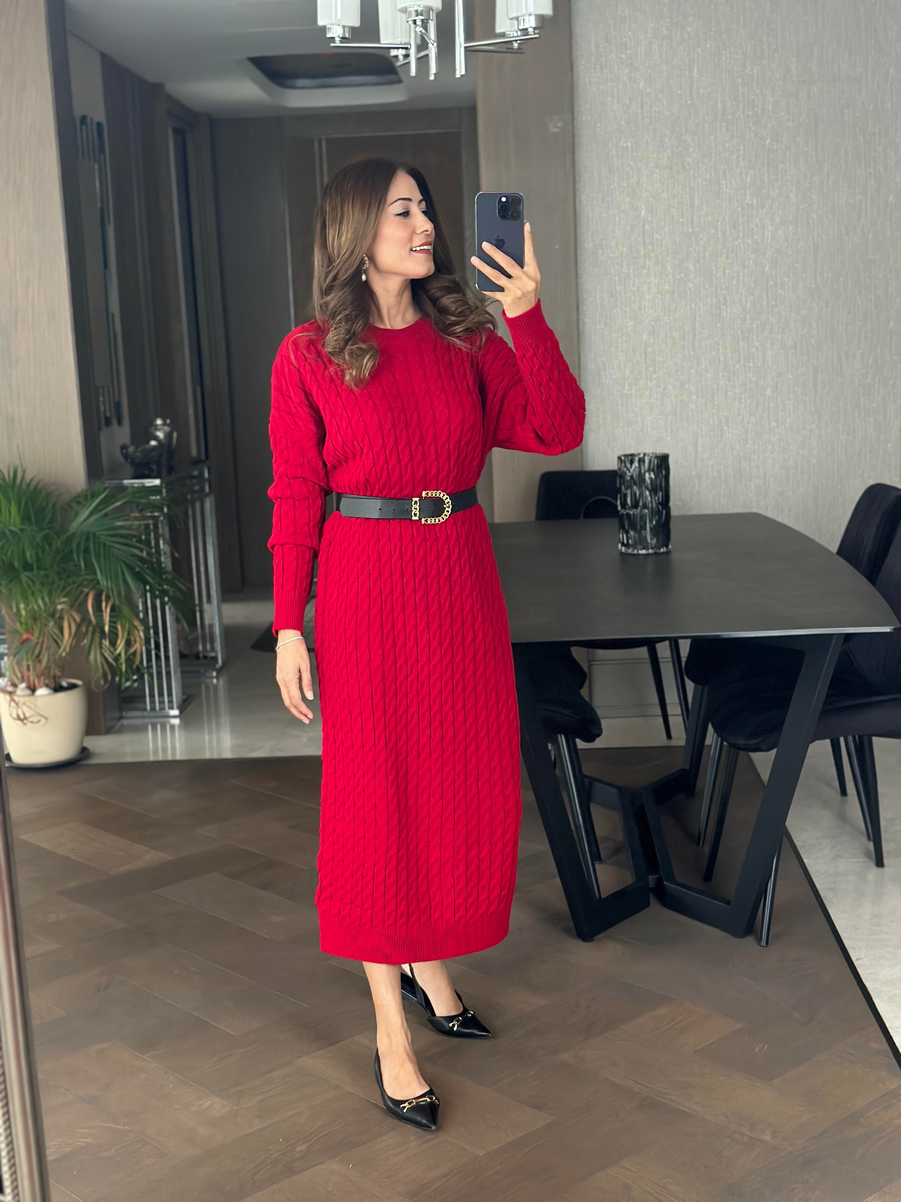 Kırmızı Saç Örgü Bisiklet Yaka Kadın Triko Elbise