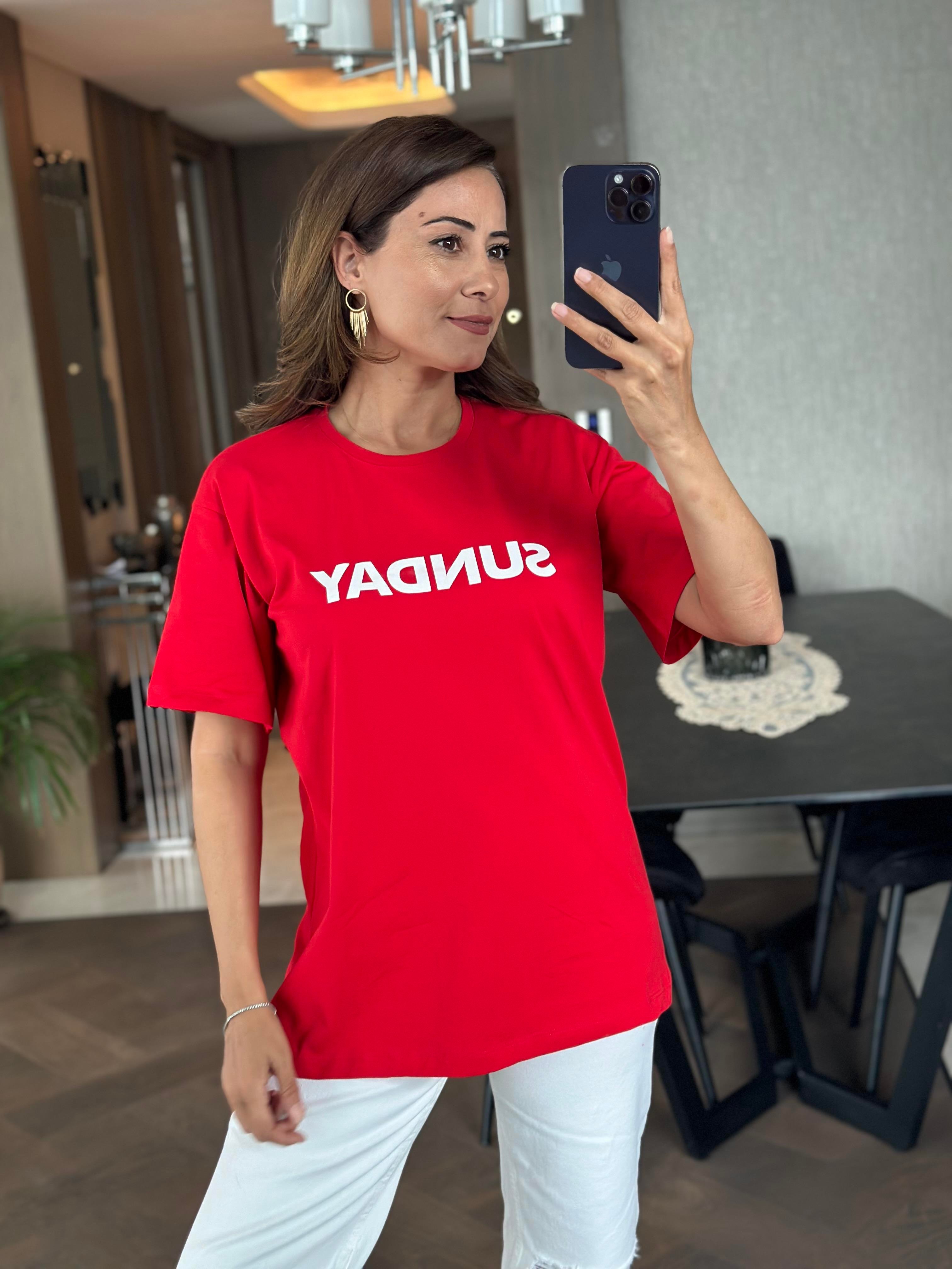 Kırmızı Sunday Yazı Baskılı Bisiklet Yaka Oversize T-Shirt
