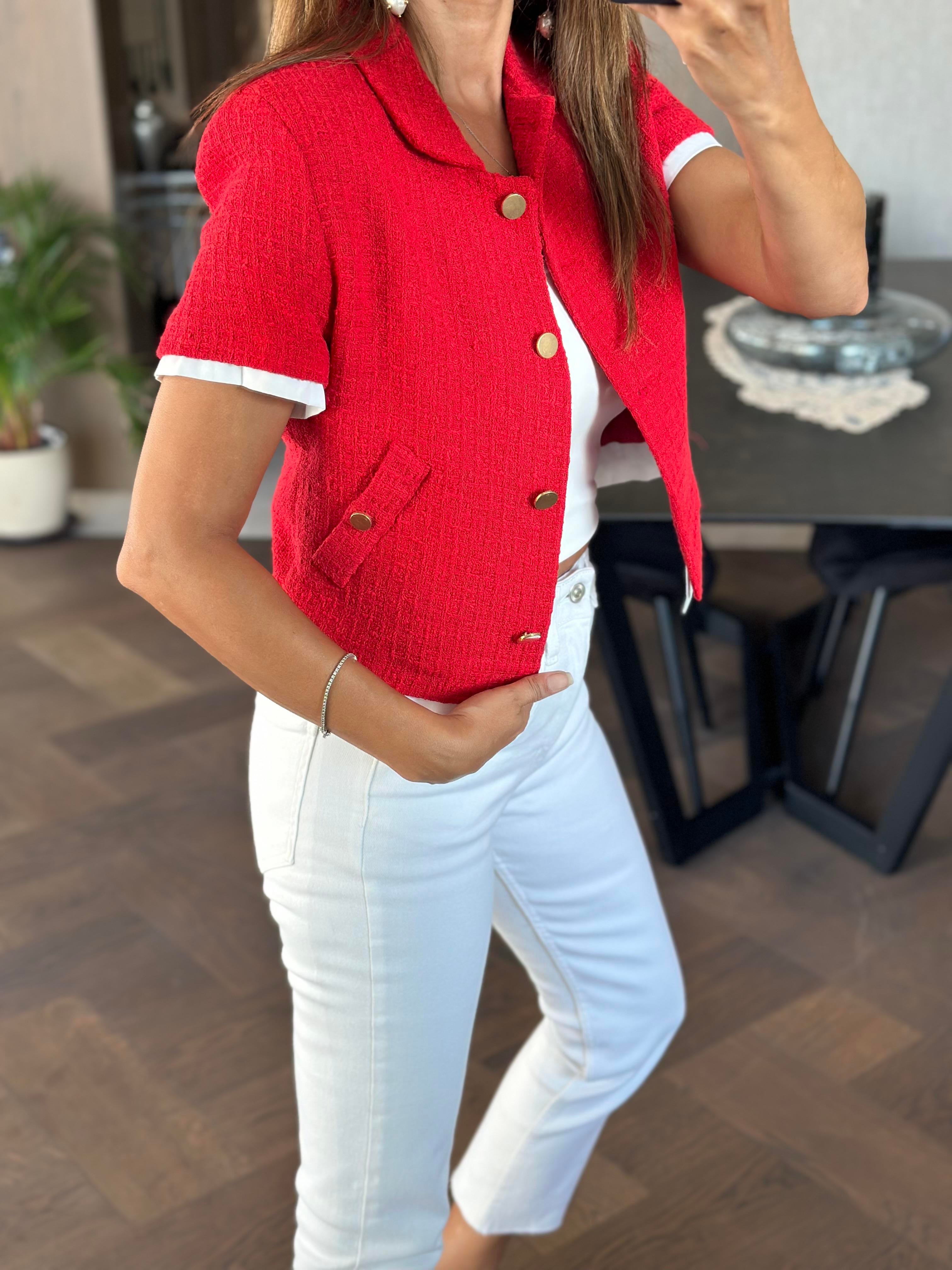 Kırmızı Tüvit Vatkalı Kolu Ve Eteği Beyaz Şerit Detay Kısa Kol Kadın Ceket