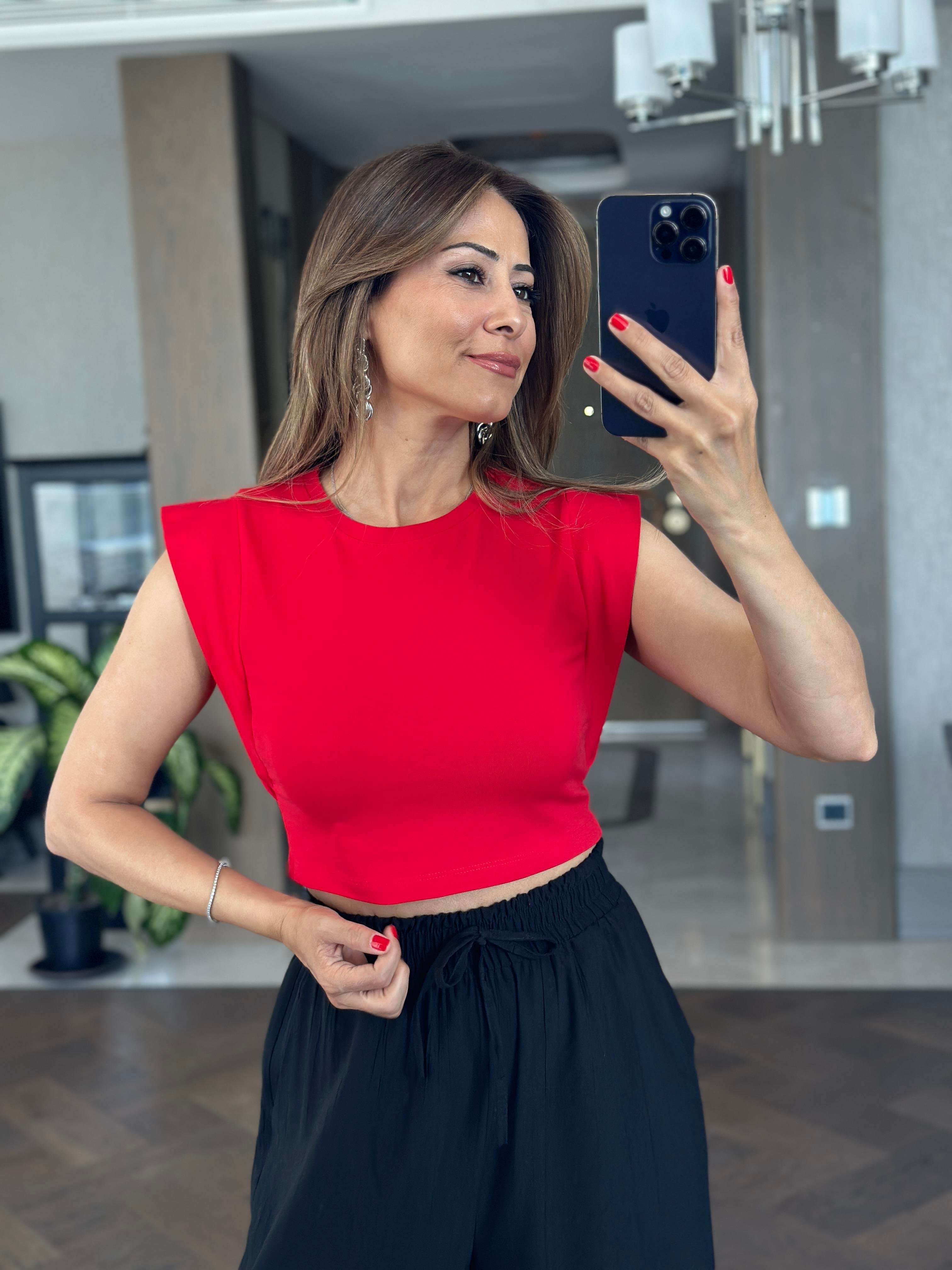 Kırmızı Vatka Görünümlü Sıfır Kol Kadın Crop Body