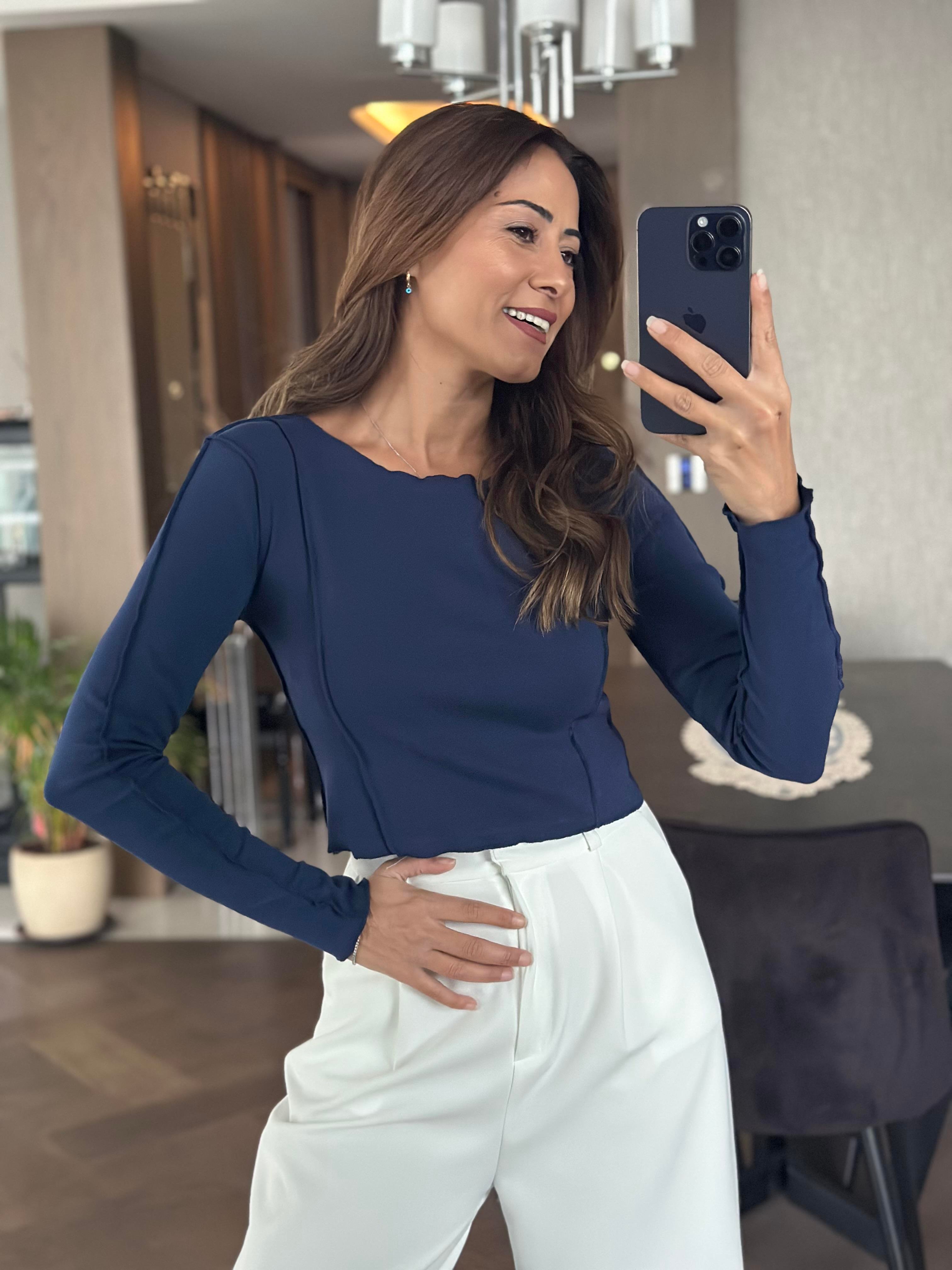 Lacivert Bisiklet Yaka Ters Dikişli Uzun Kol Kadın Crop Body