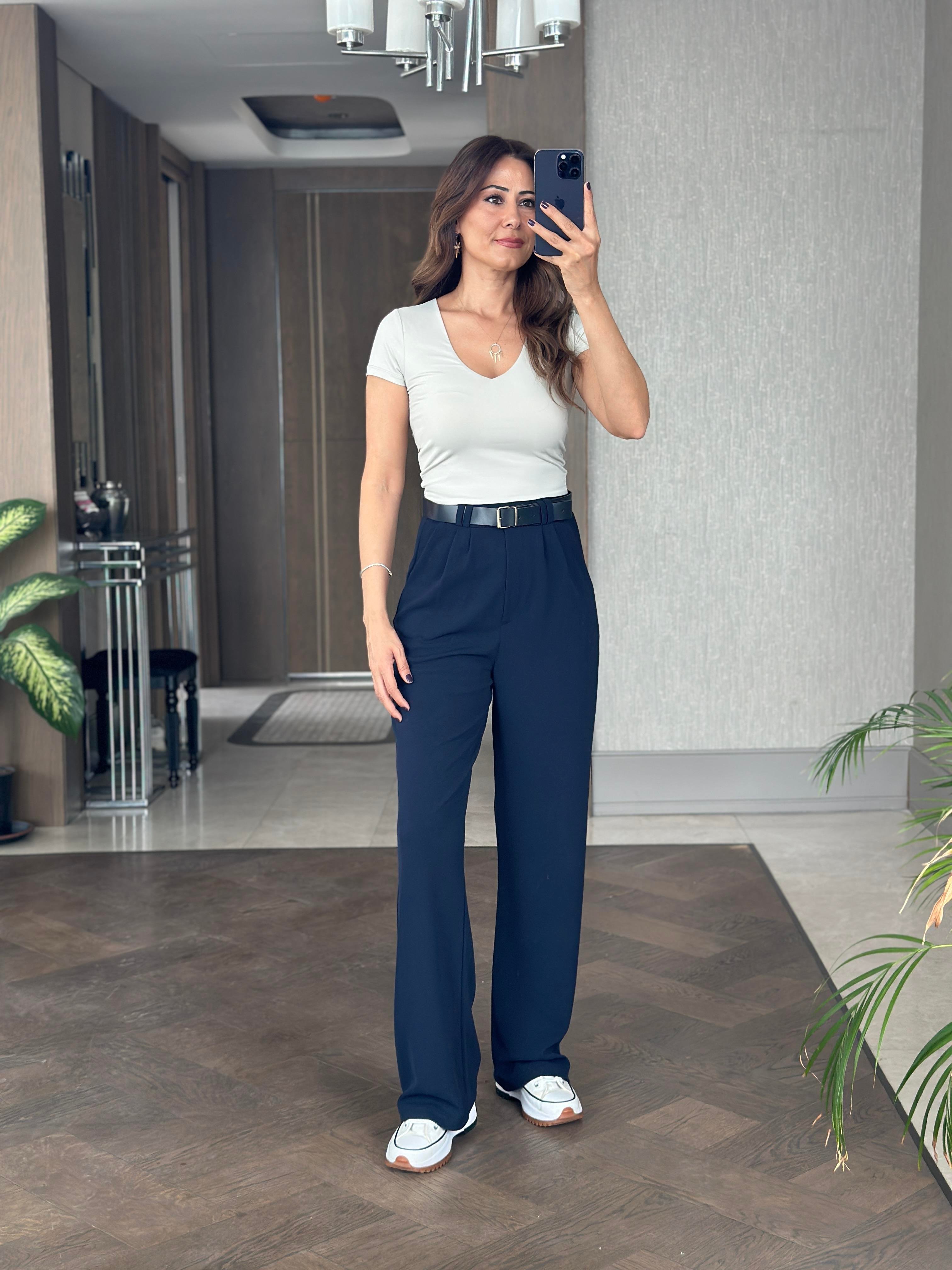 Lacivert Çift Pileli Kemerli Likralı Krep Kadın Pantolon