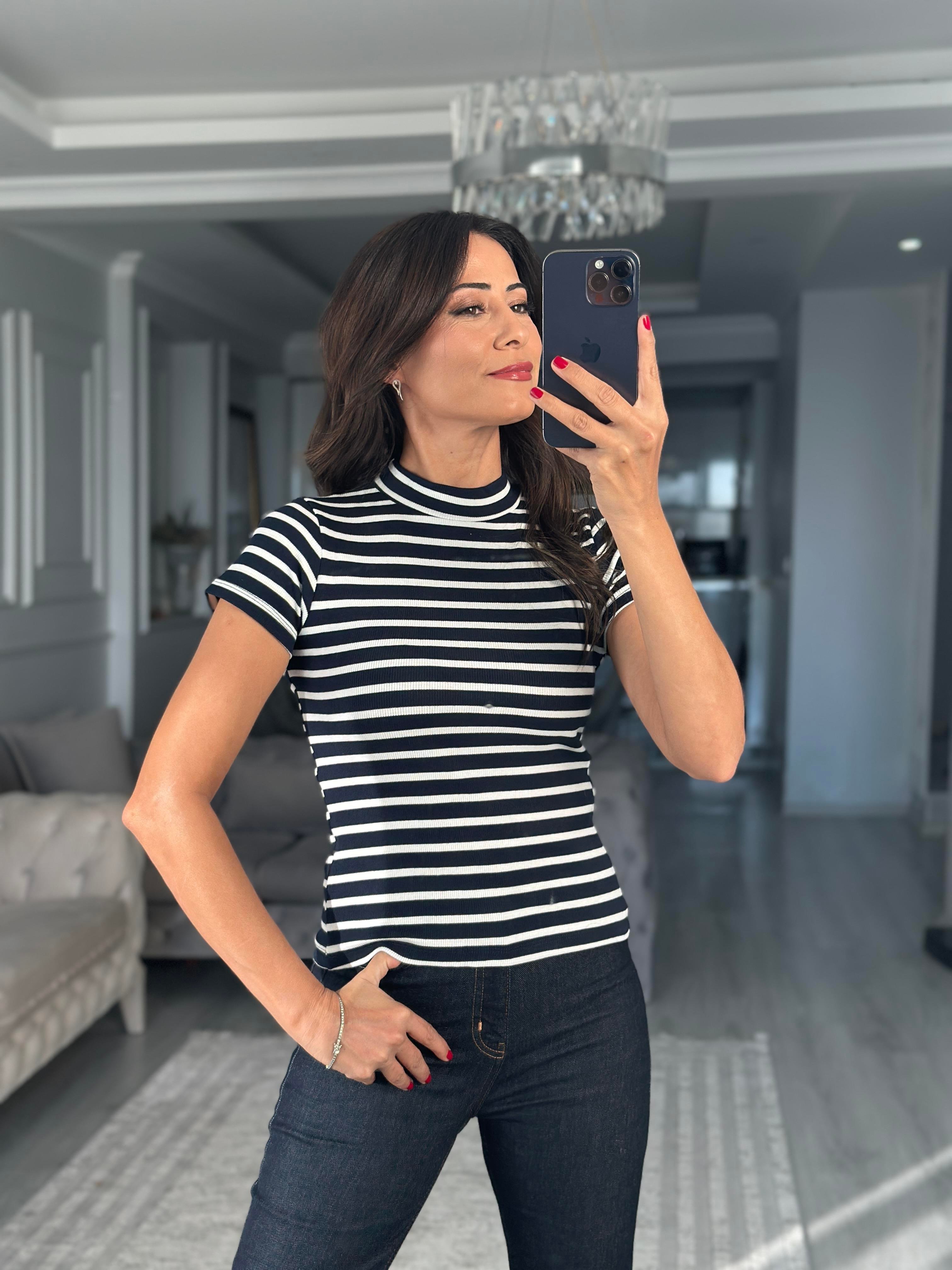 Lacivert Çizgili Kısa Kol Yarım Balıkçı Fitilli Kaşkorse Kadın Body