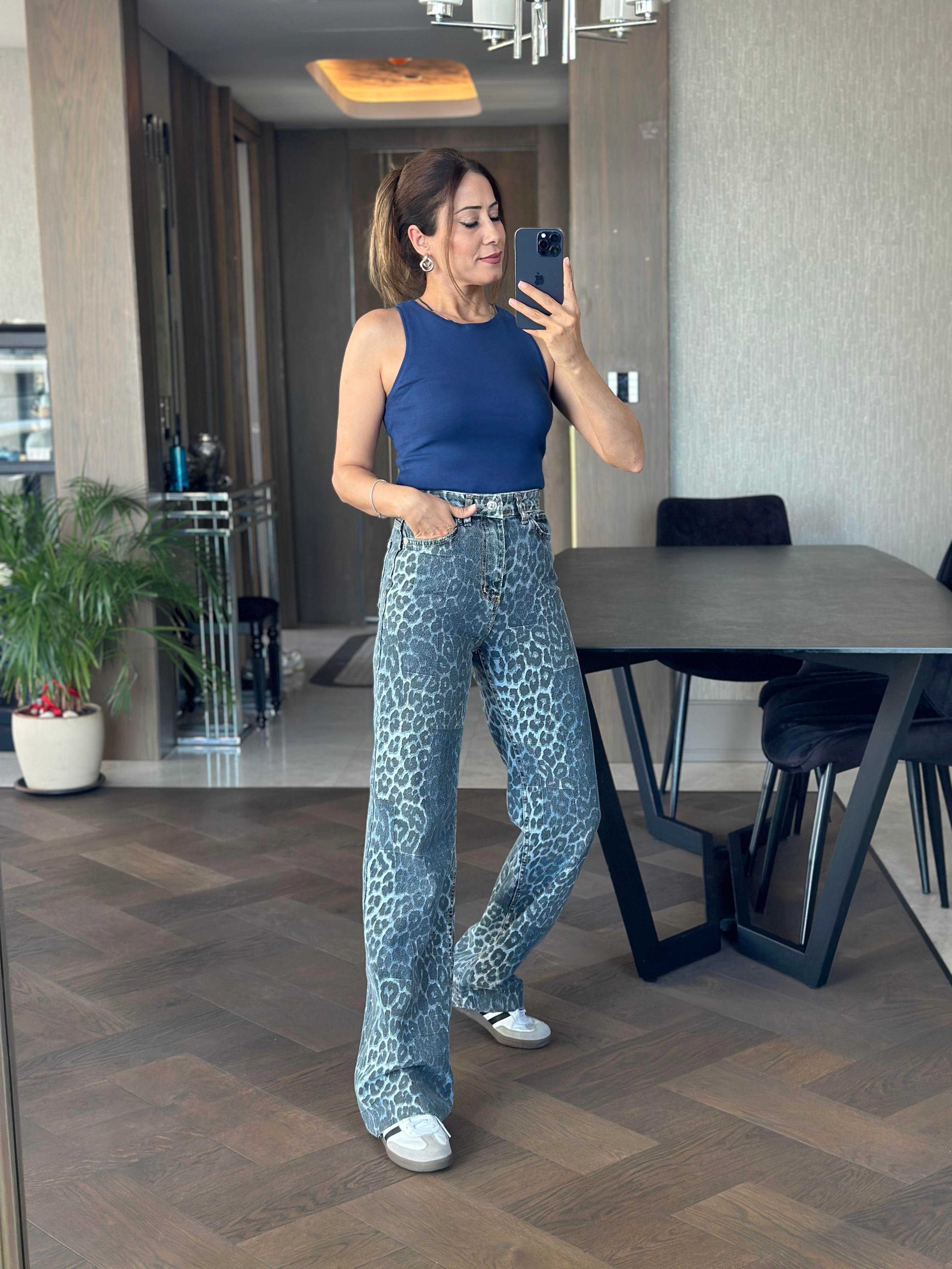 Lacivert Halter Yaka Sıfır Kol Kadın Body