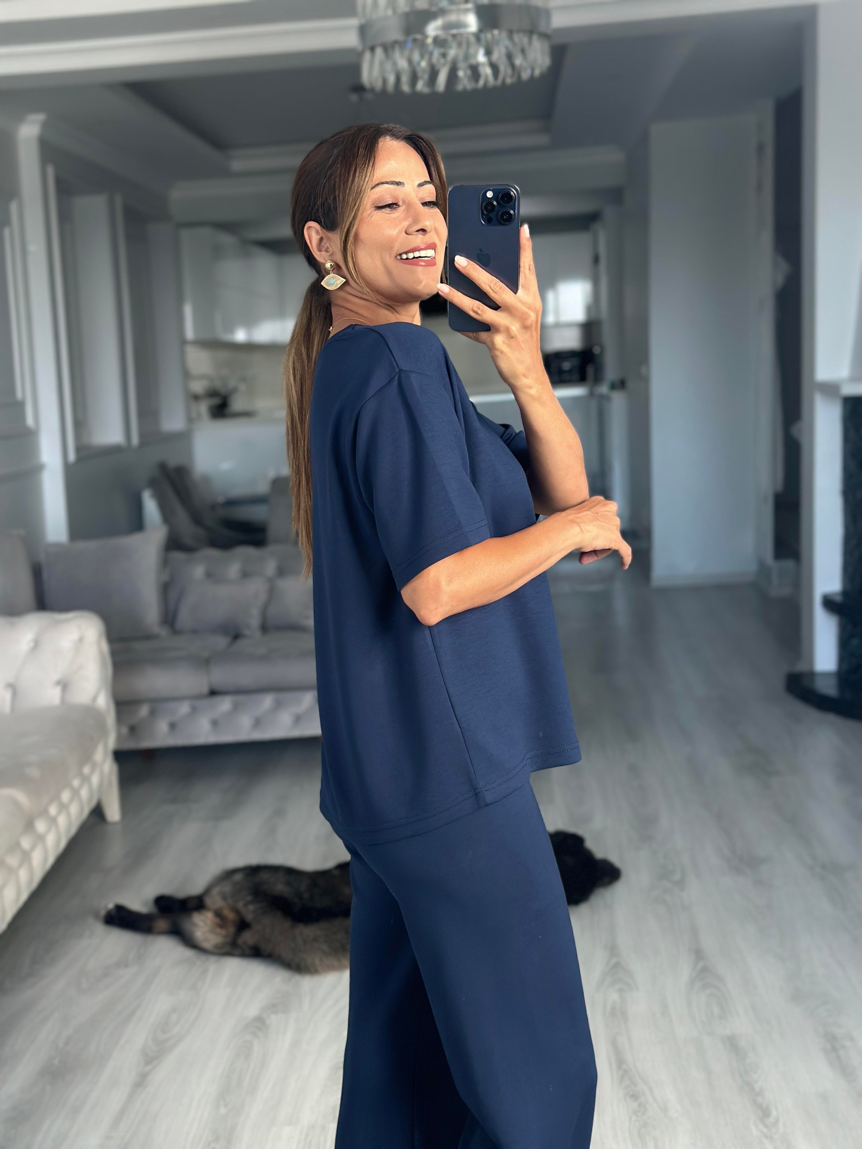 Lacivert İthal Kumaş T-Shirt Cepsiz Pantolon Kadın İkili Takımı