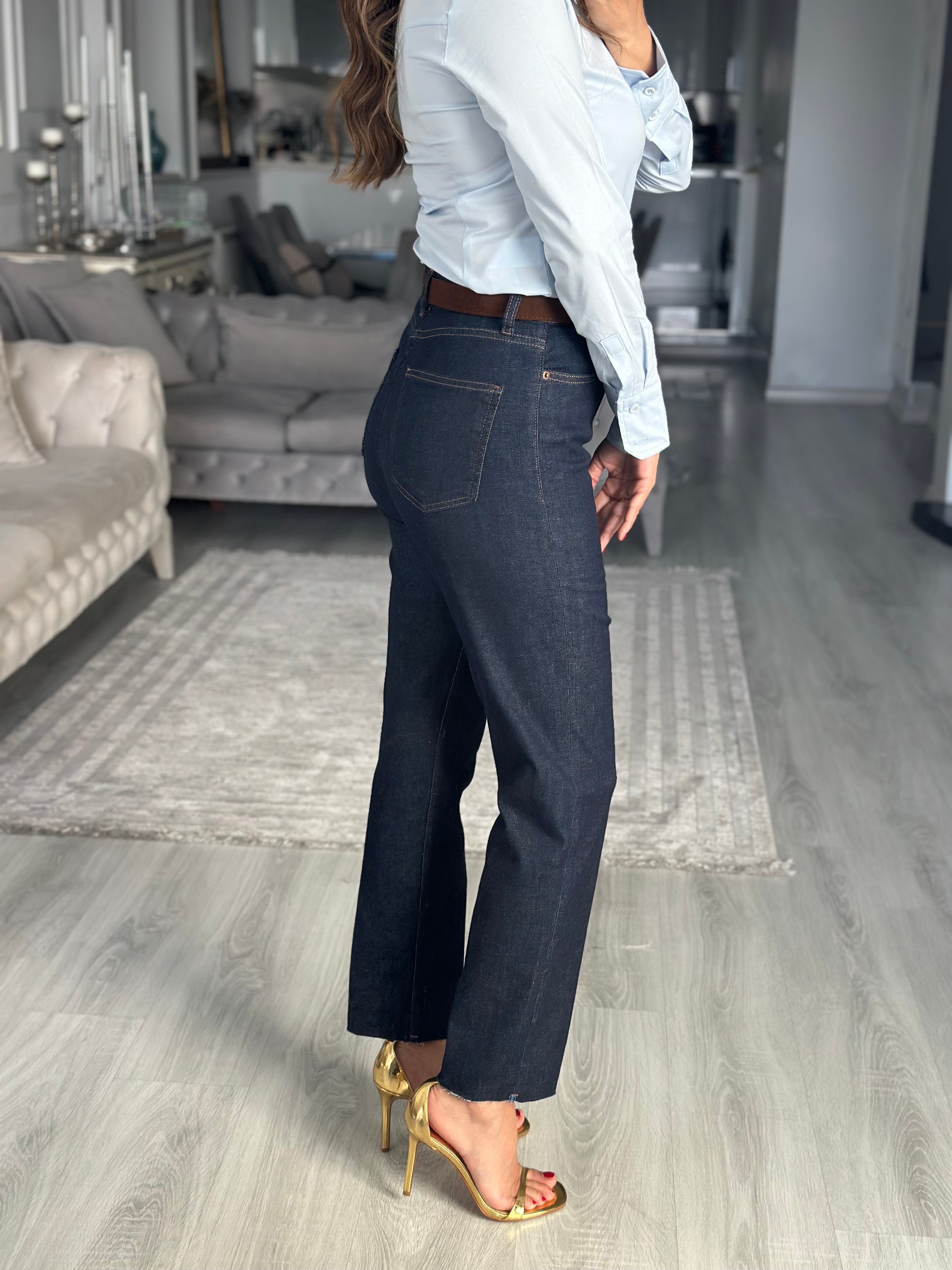 Lacivert Kemerli Straight Cut Kadın Jean Pantolon