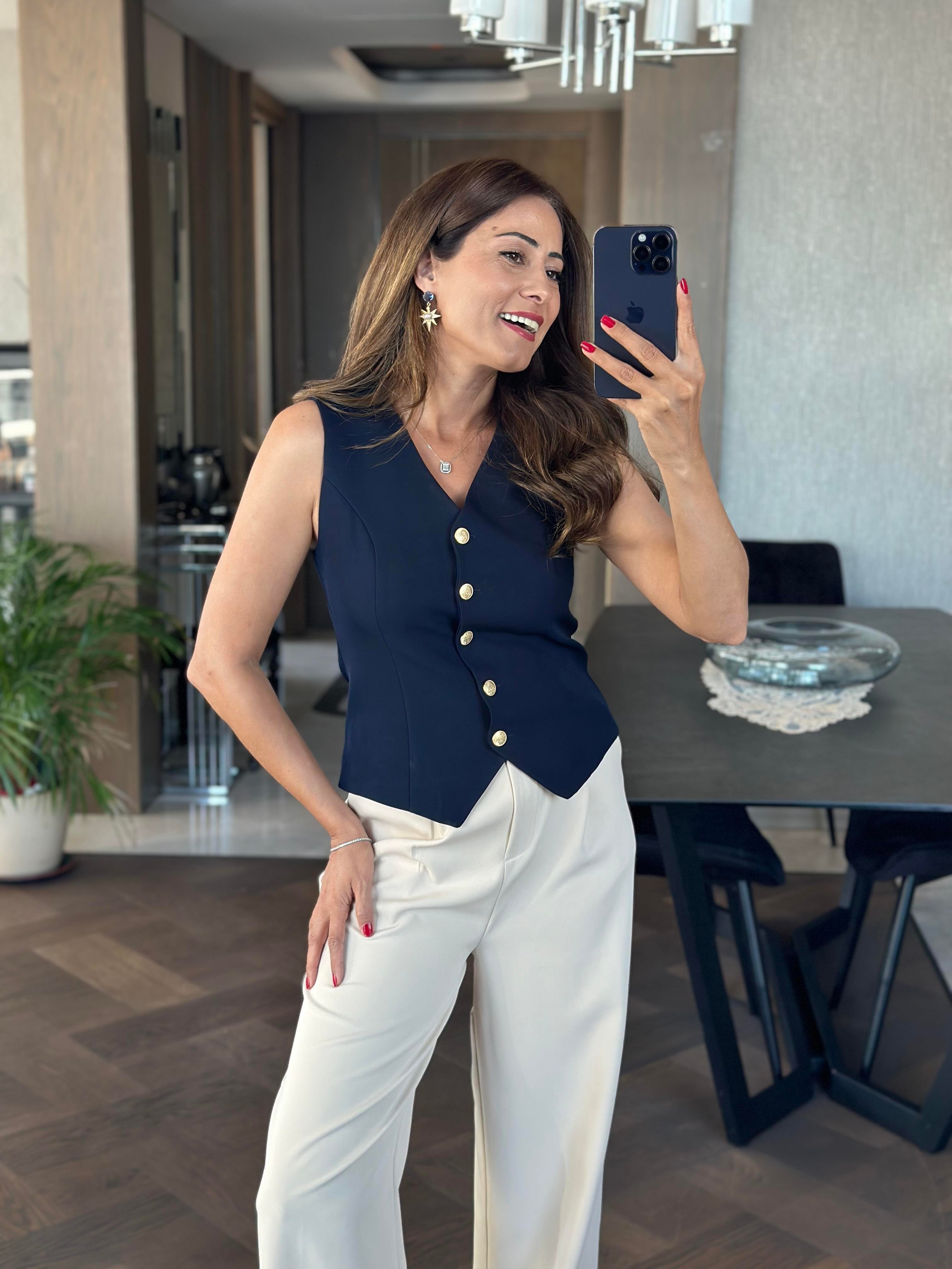 Lacivert Orjinal Marka Beş Gold Düğmeli Astarlı Kadın Yelek