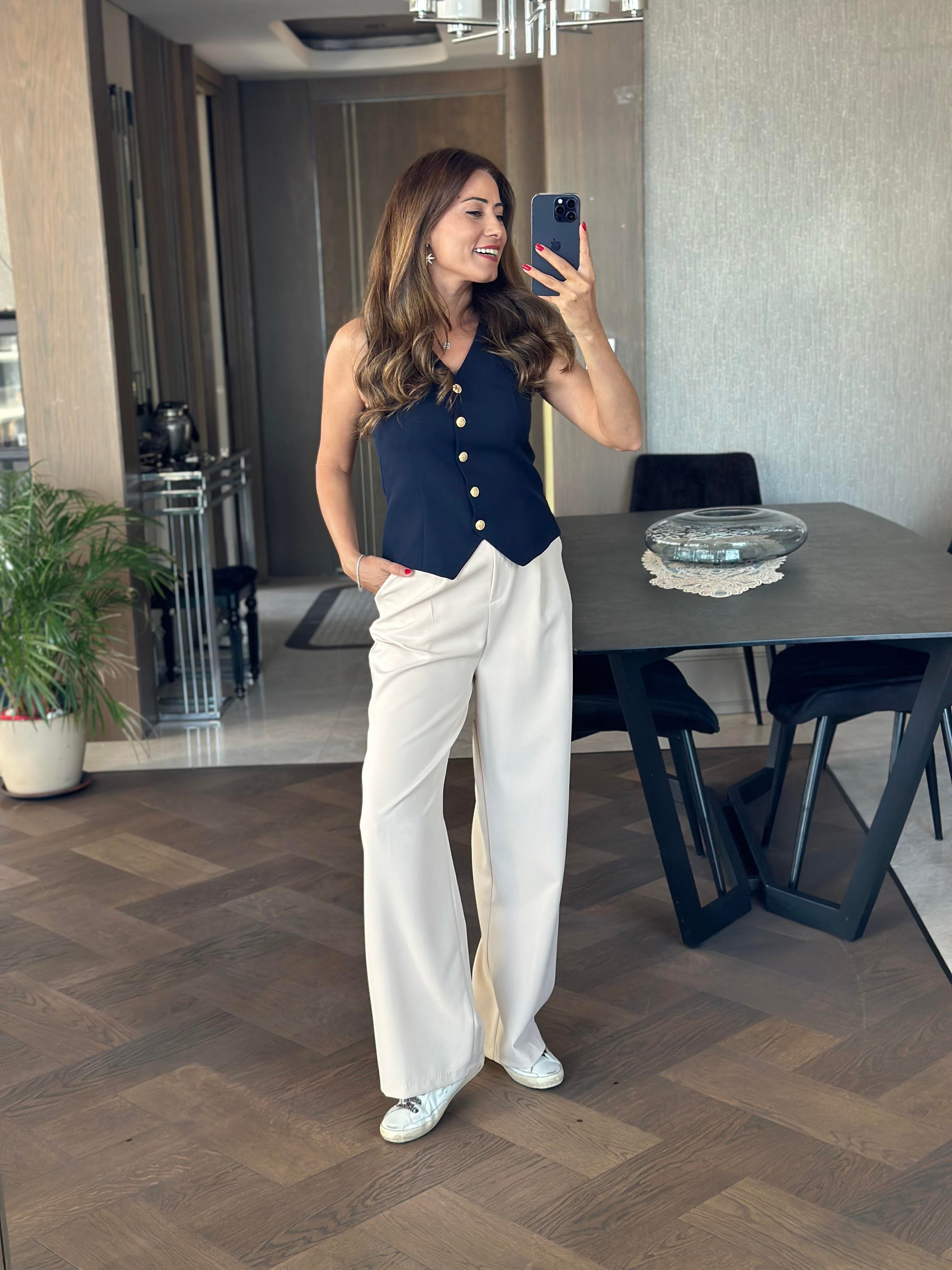 Lacivert Orjinal Marka Beş Gold Düğmeli Astarlı Kadın Yelek