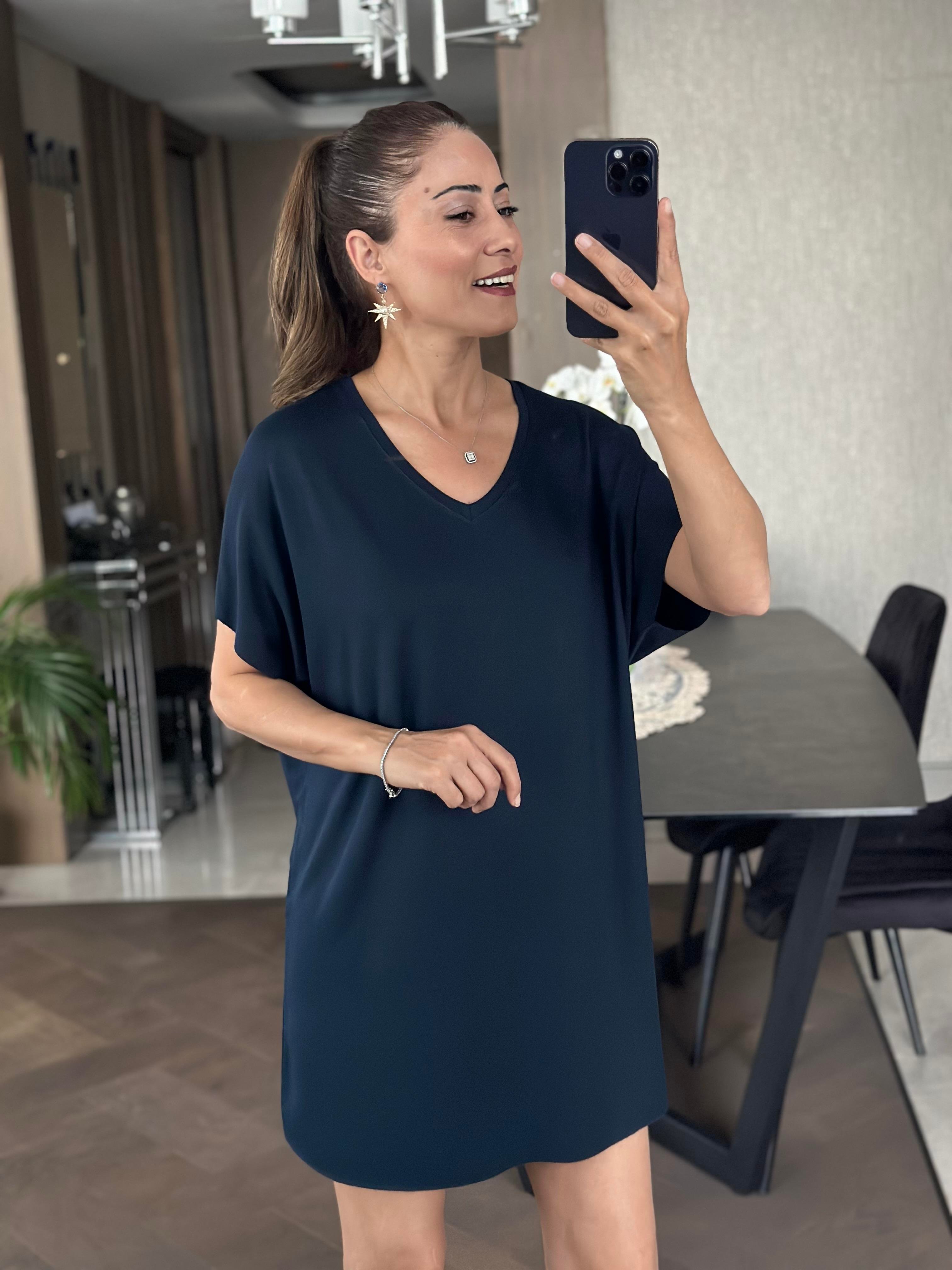 Lacivert V Yaka Yarasa Kol Lazer Kesim Kadın Elbise
