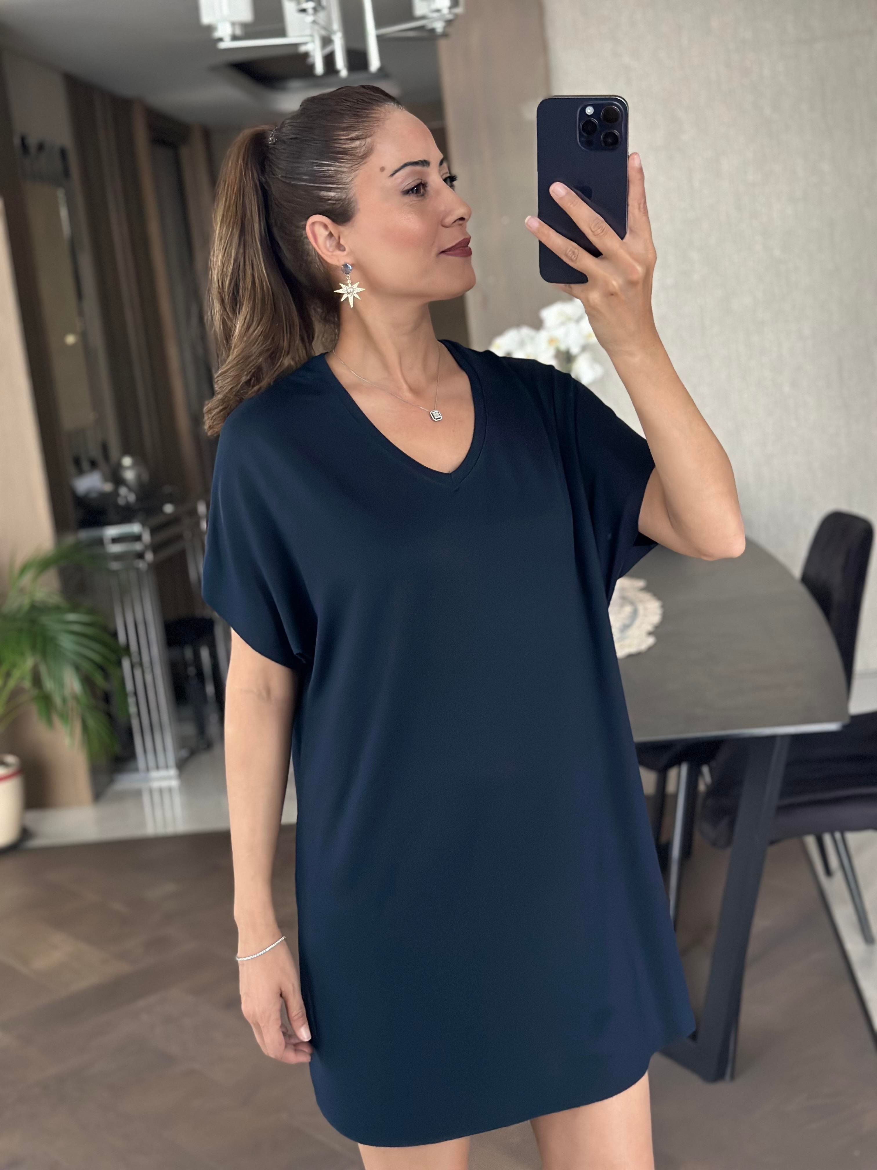 Lacivert V Yaka Yarasa Kol Lazer Kesim Kadın Elbise
