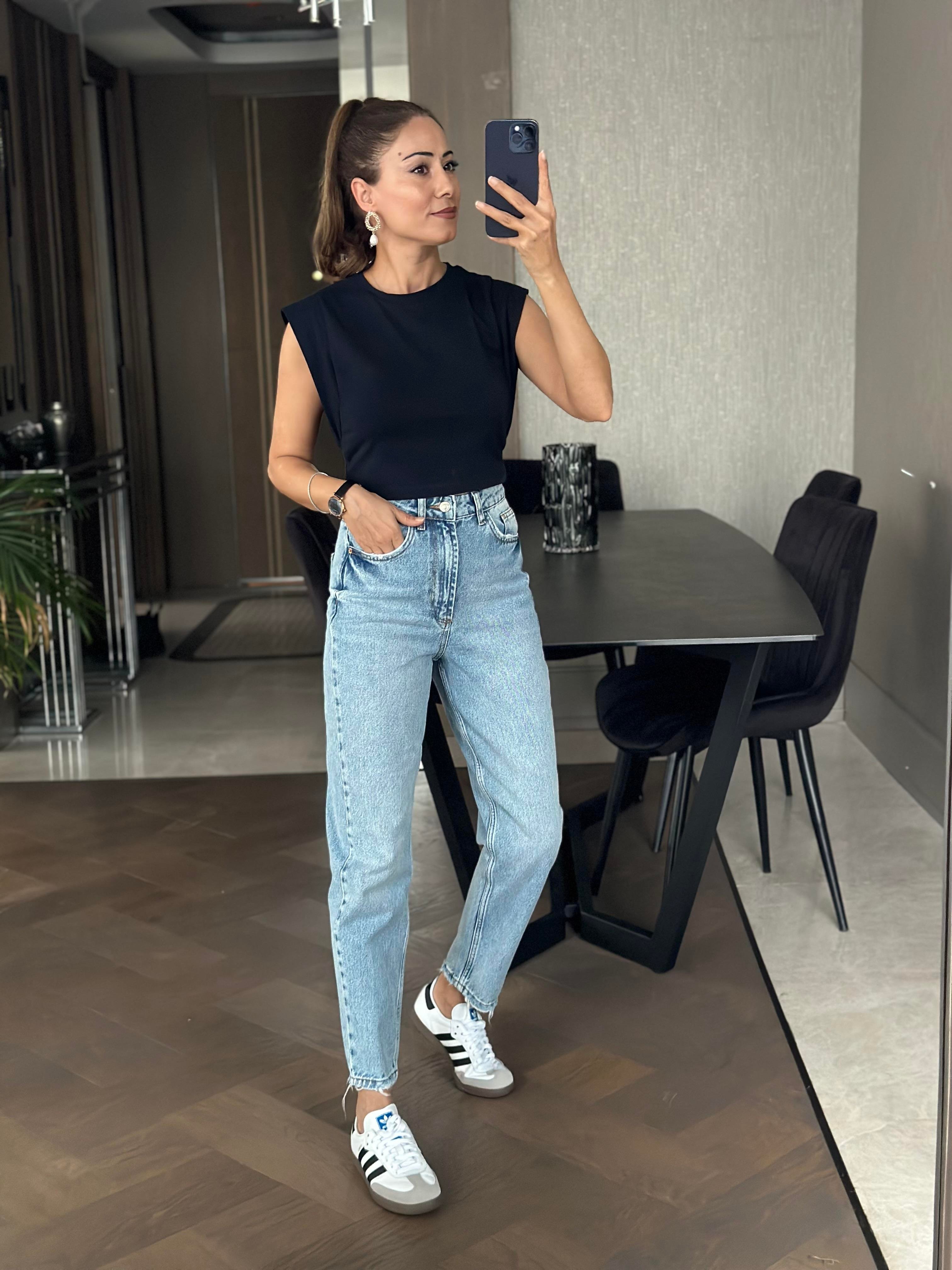 Lacivert Vatka Görünümlü Sıfır Kol Kadın Crop Body