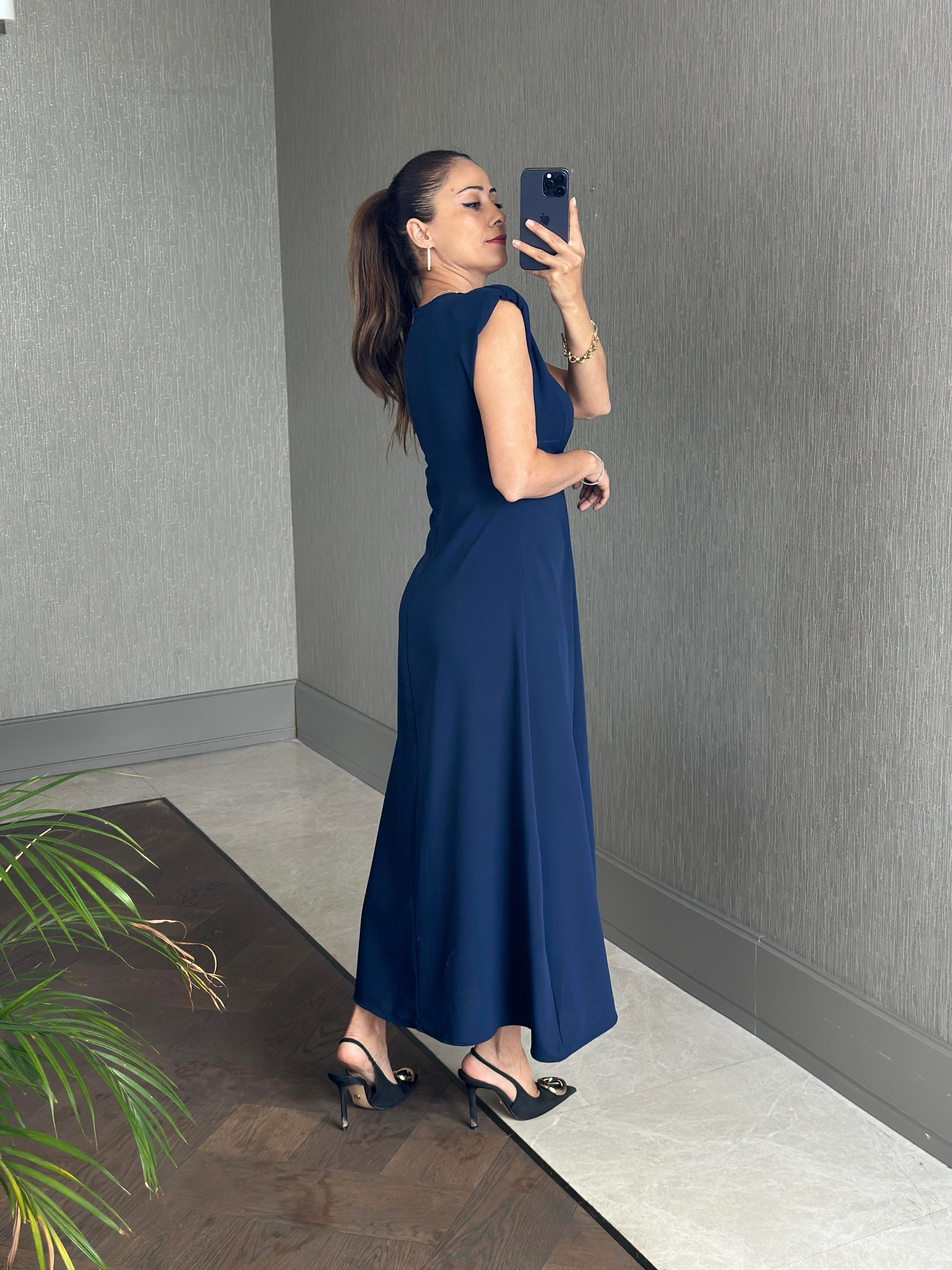 Lacivert Vatkalı V Yaka Önü Tokalı Kadın Midiboy Elbise