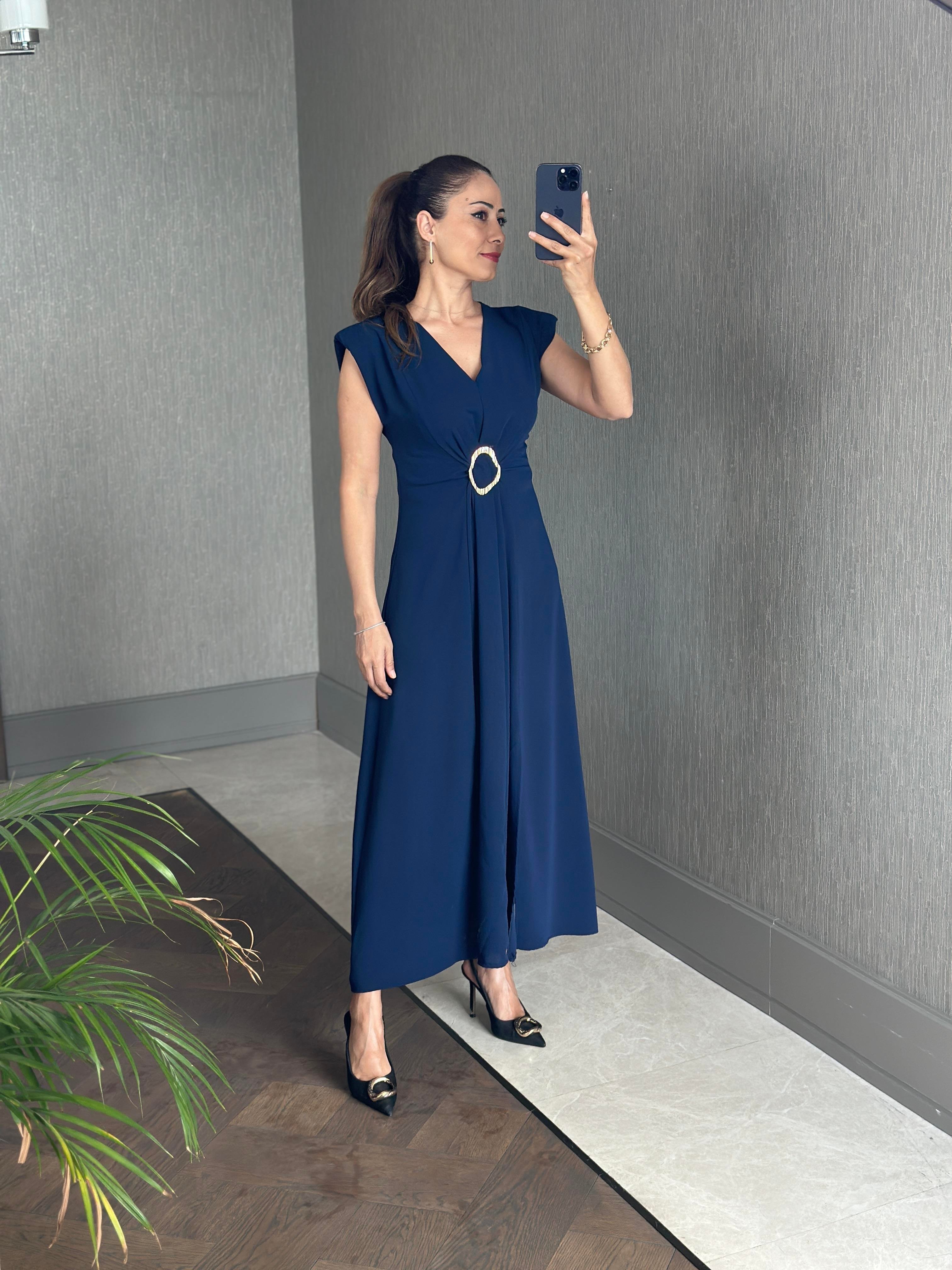 Lacivert Vatkalı V Yaka Önü Tokalı Kadın Midiboy Elbise